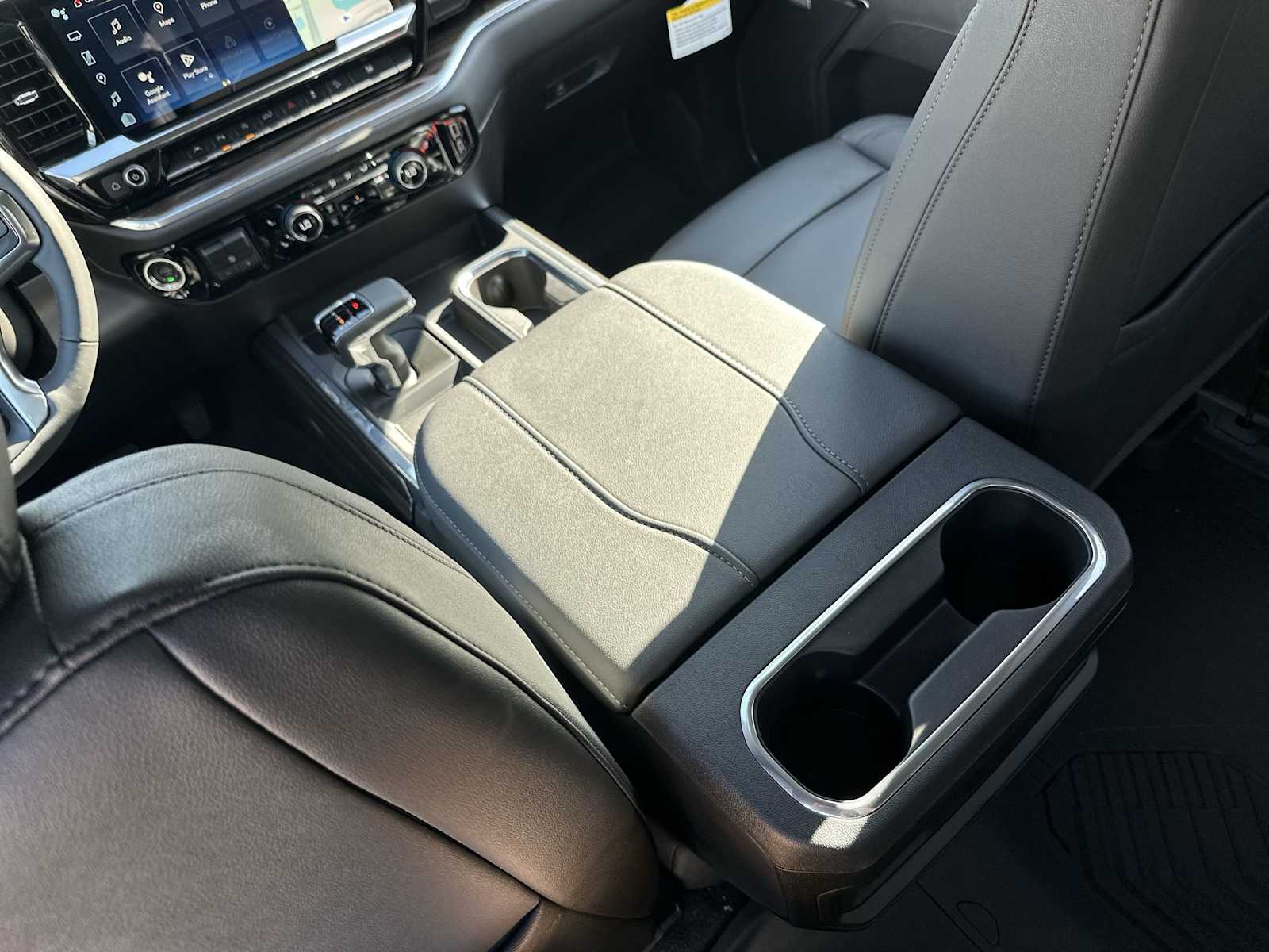 Thumbnail: 2026 Chevrolet Silverado 1500 - 21