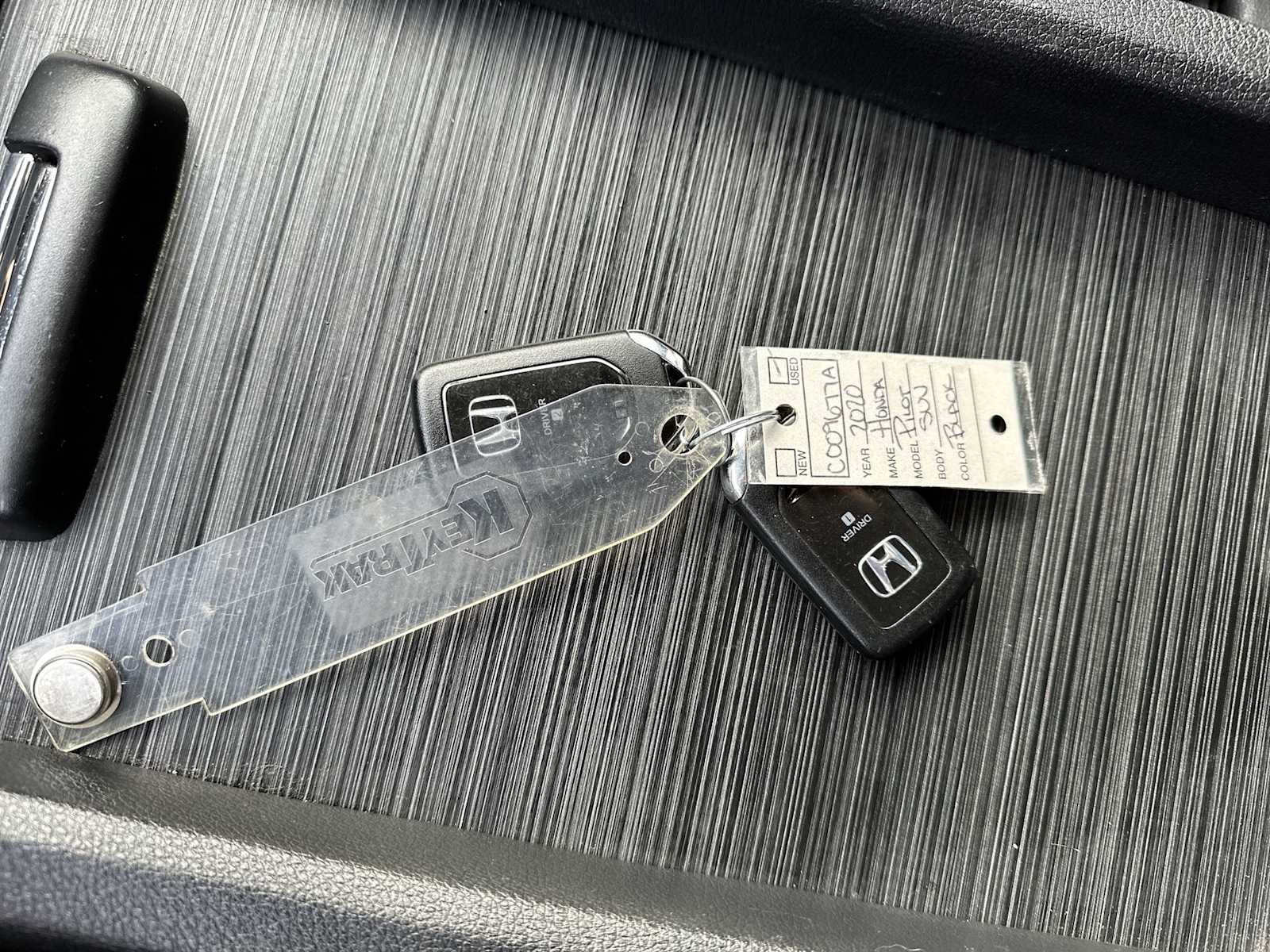 Thumbnail: 2020 Honda Pilot - 26