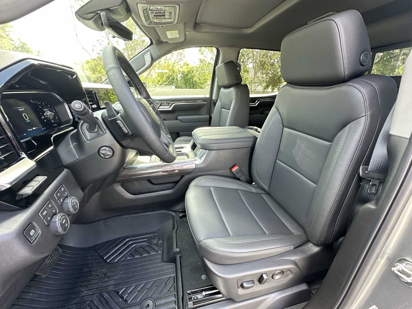 Thumbnail: 2026 Chevrolet Silverado 1500 - 15