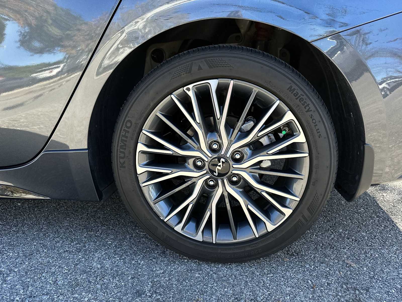 Thumbnail: 2023 Kia Forte - 12