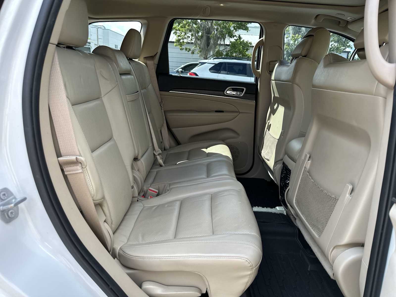 Thumbnail: 2019 Jeep Grand Cherokee - 18