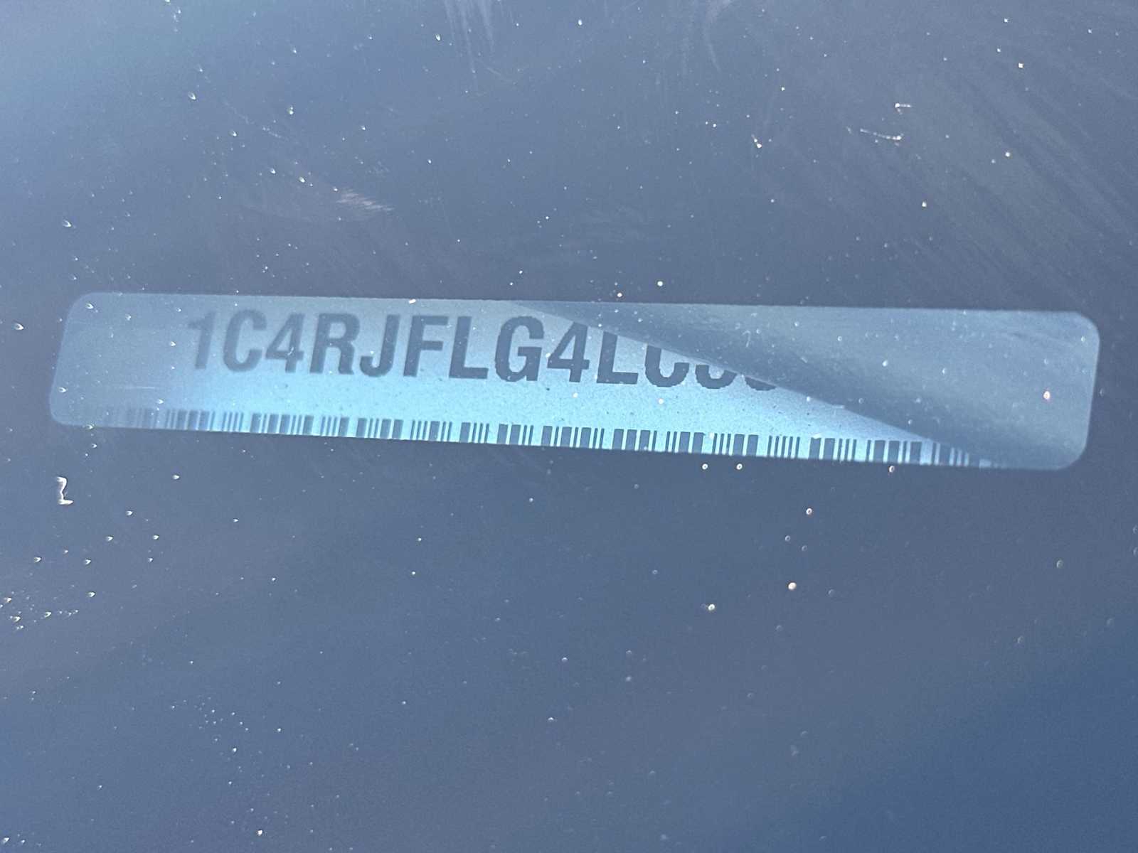 Thumbnail: 2020 Jeep Grand Cherokee - 28