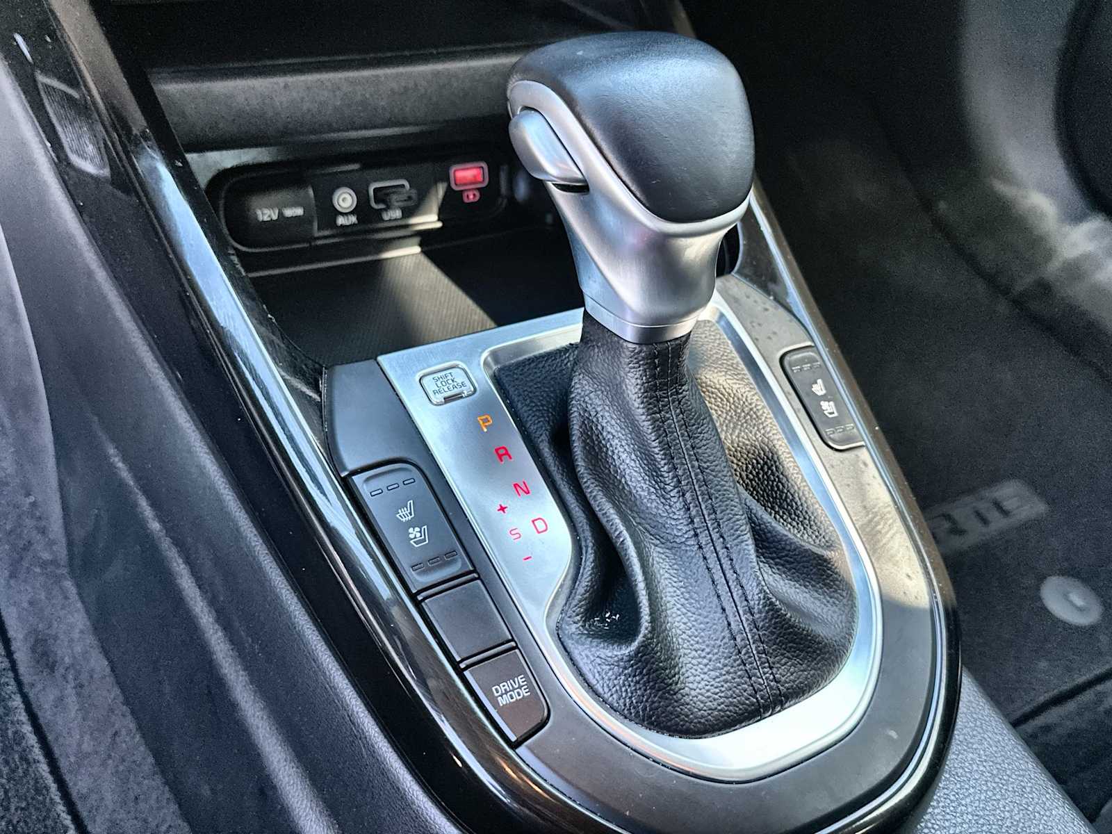 Thumbnail: 2020 Kia Forte - 23