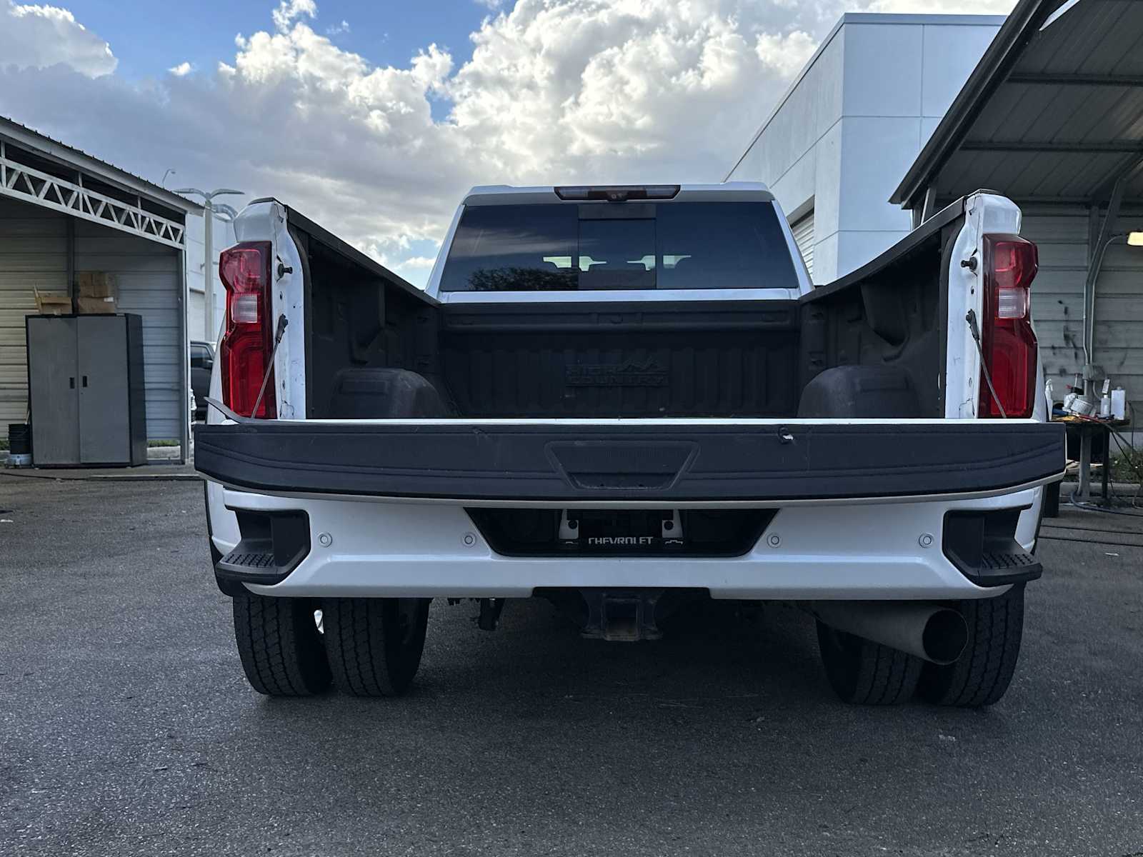 Thumbnail: 2020 Chevrolet Silverado 3500 - 25