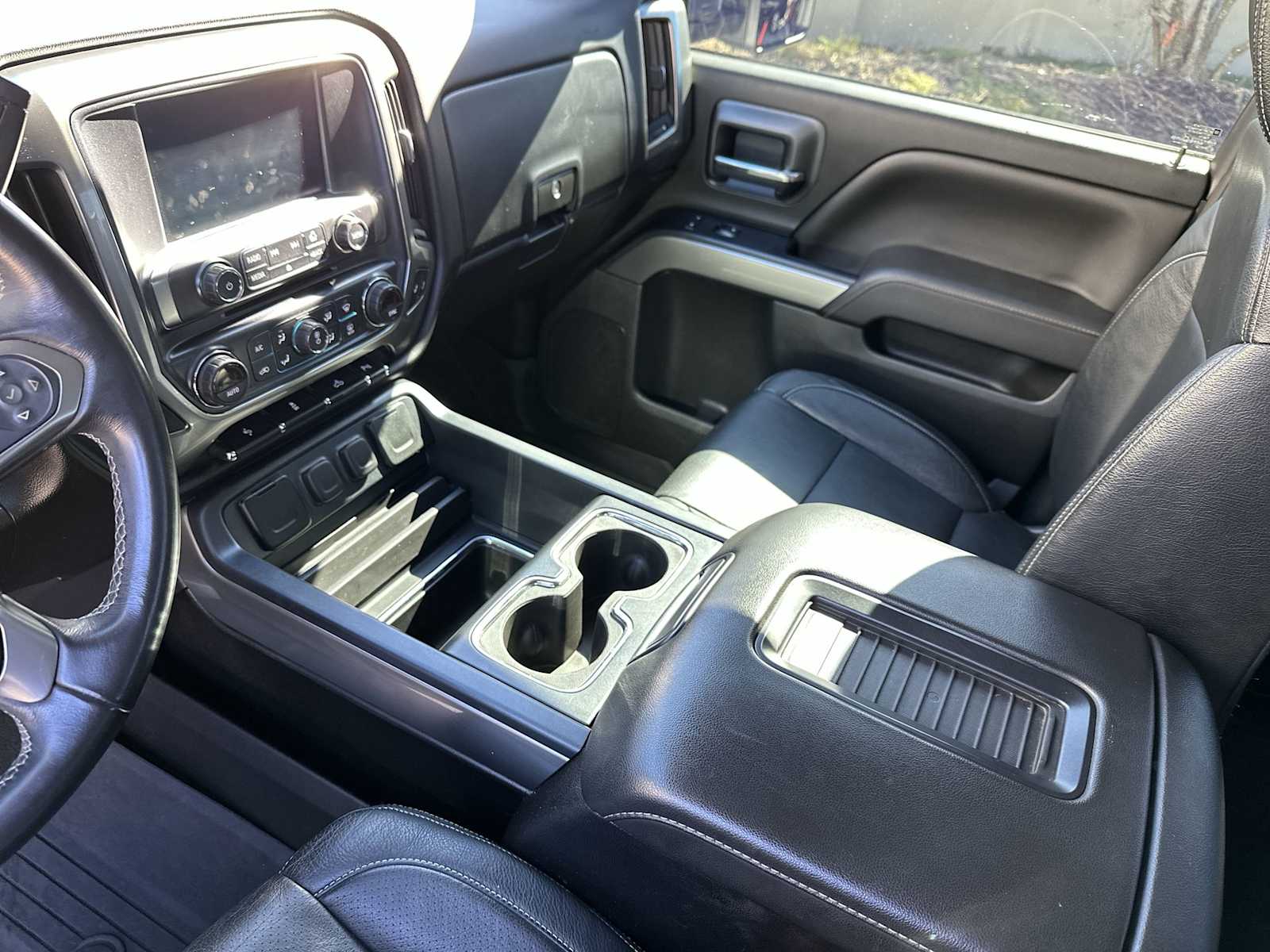 Thumbnail: 2018 Chevrolet Silverado 1500 - 21