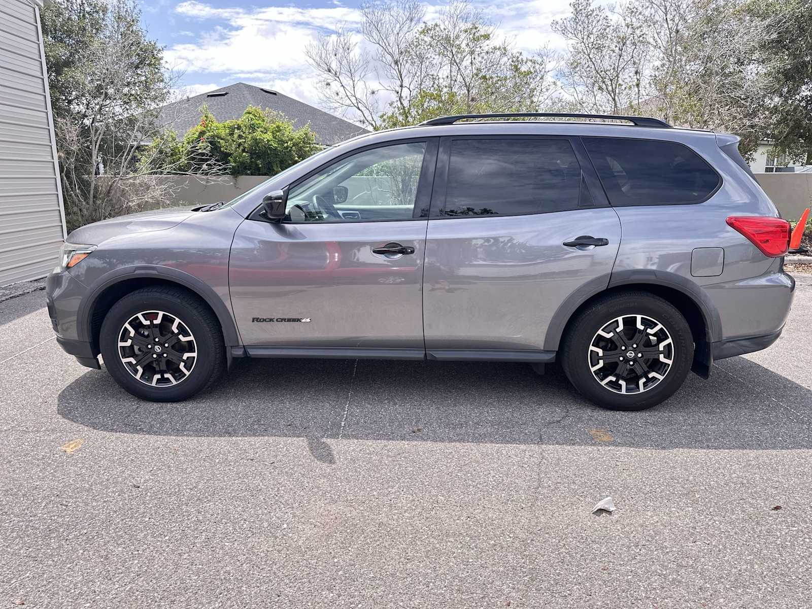 Thumbnail: 2020 Nissan Pathfinder - 3