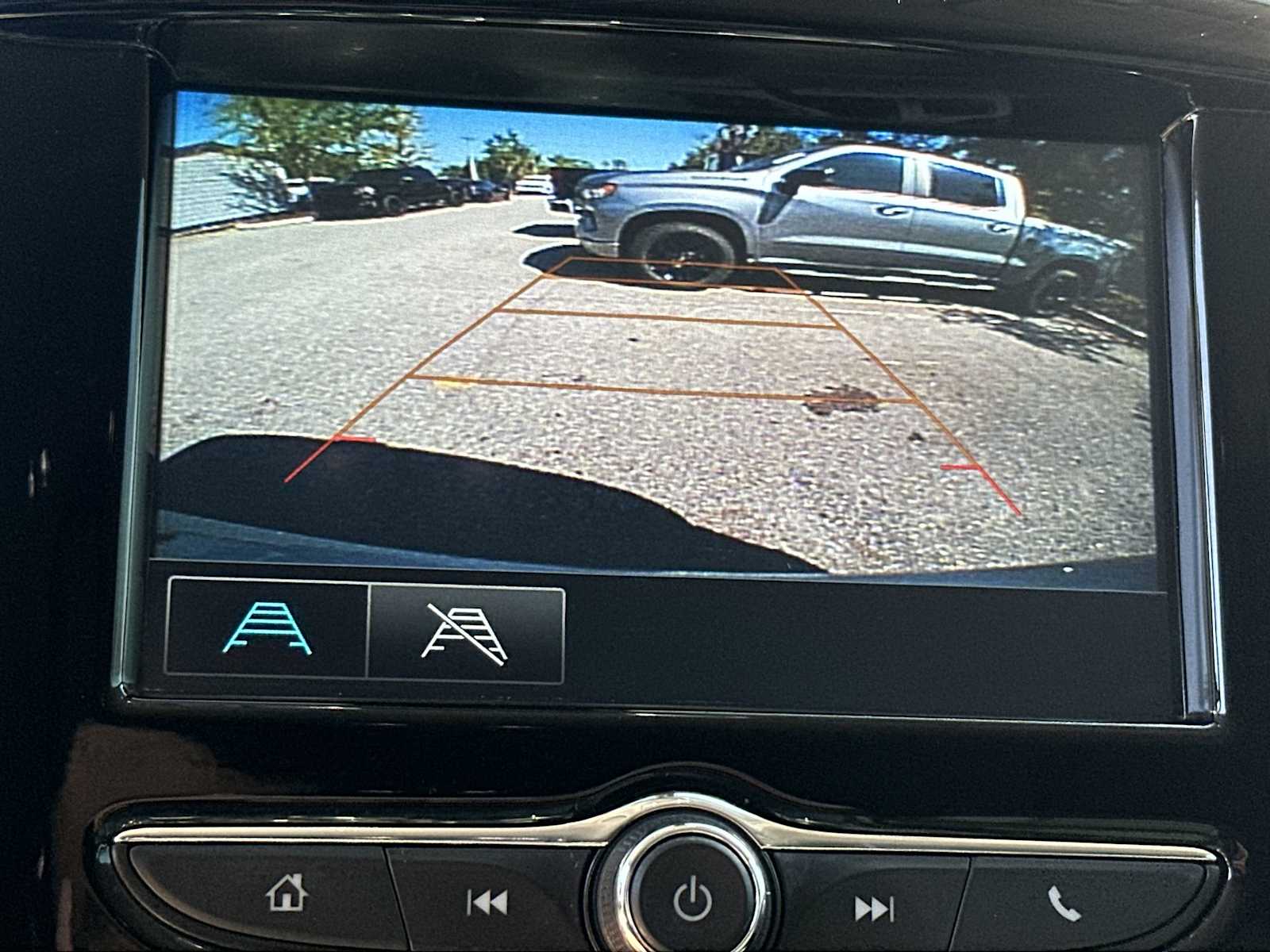 Thumbnail: 2019 Chevrolet Traverse - 22
