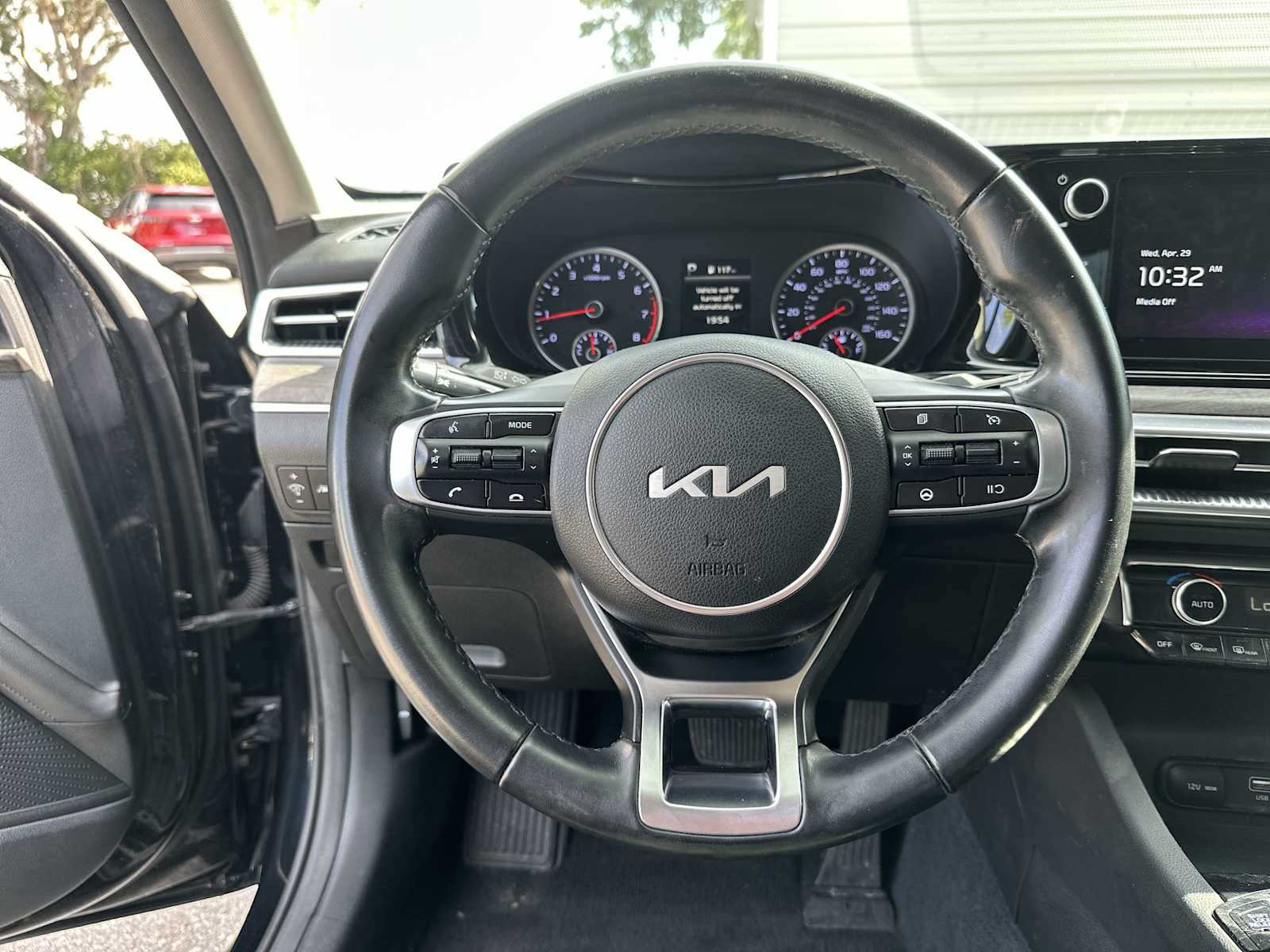 Thumbnail: 2022 Kia K5 - 20