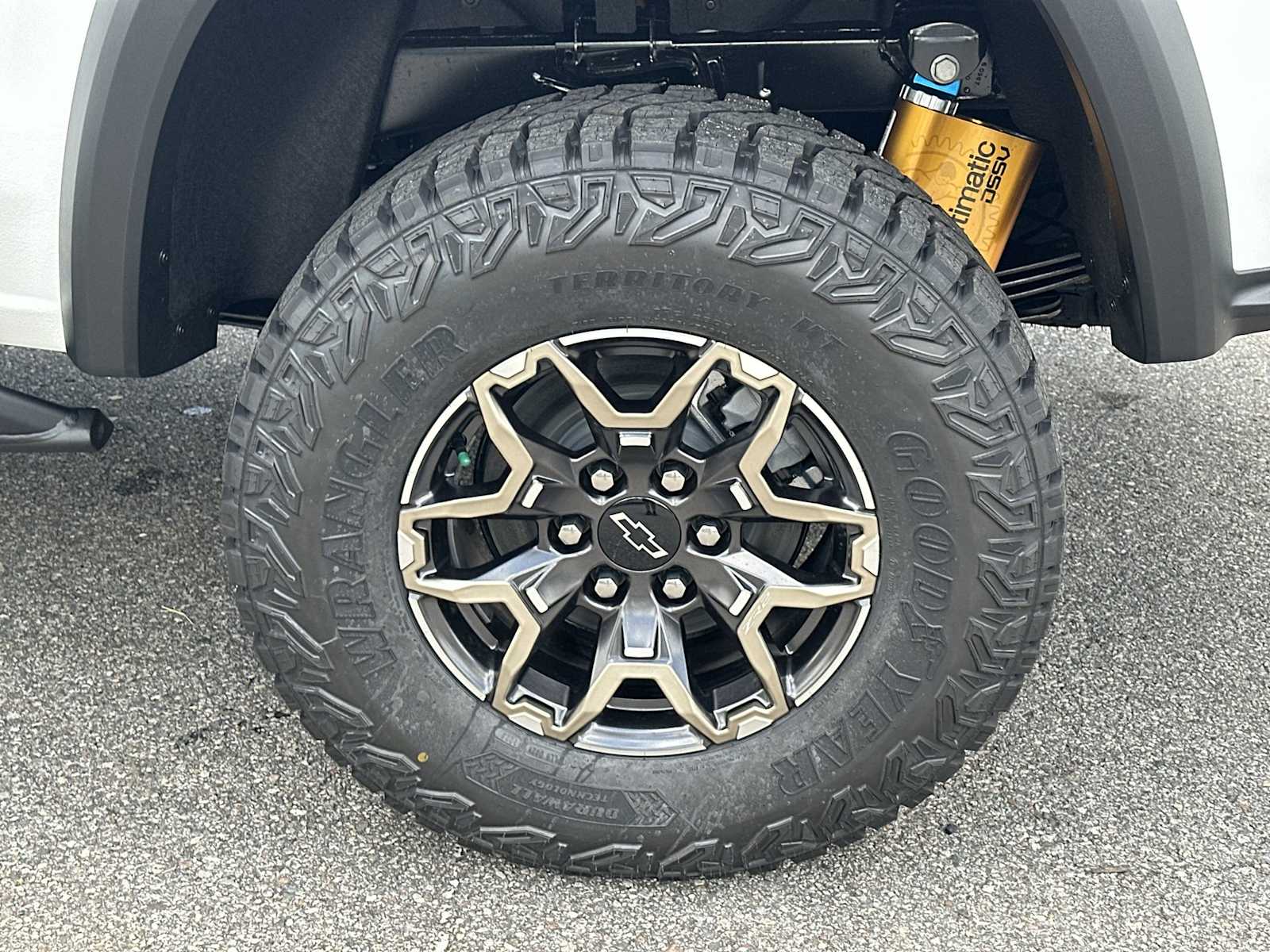 Thumbnail: 2026 Chevrolet Colorado - 12