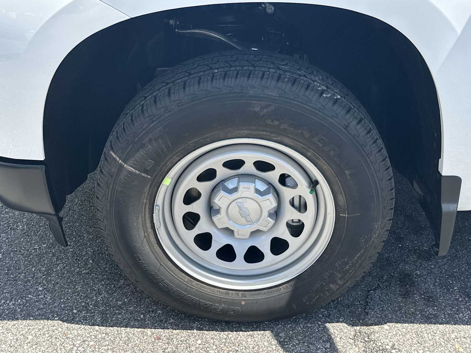 Thumbnail: 2026 Chevrolet Silverado 1500 - 12