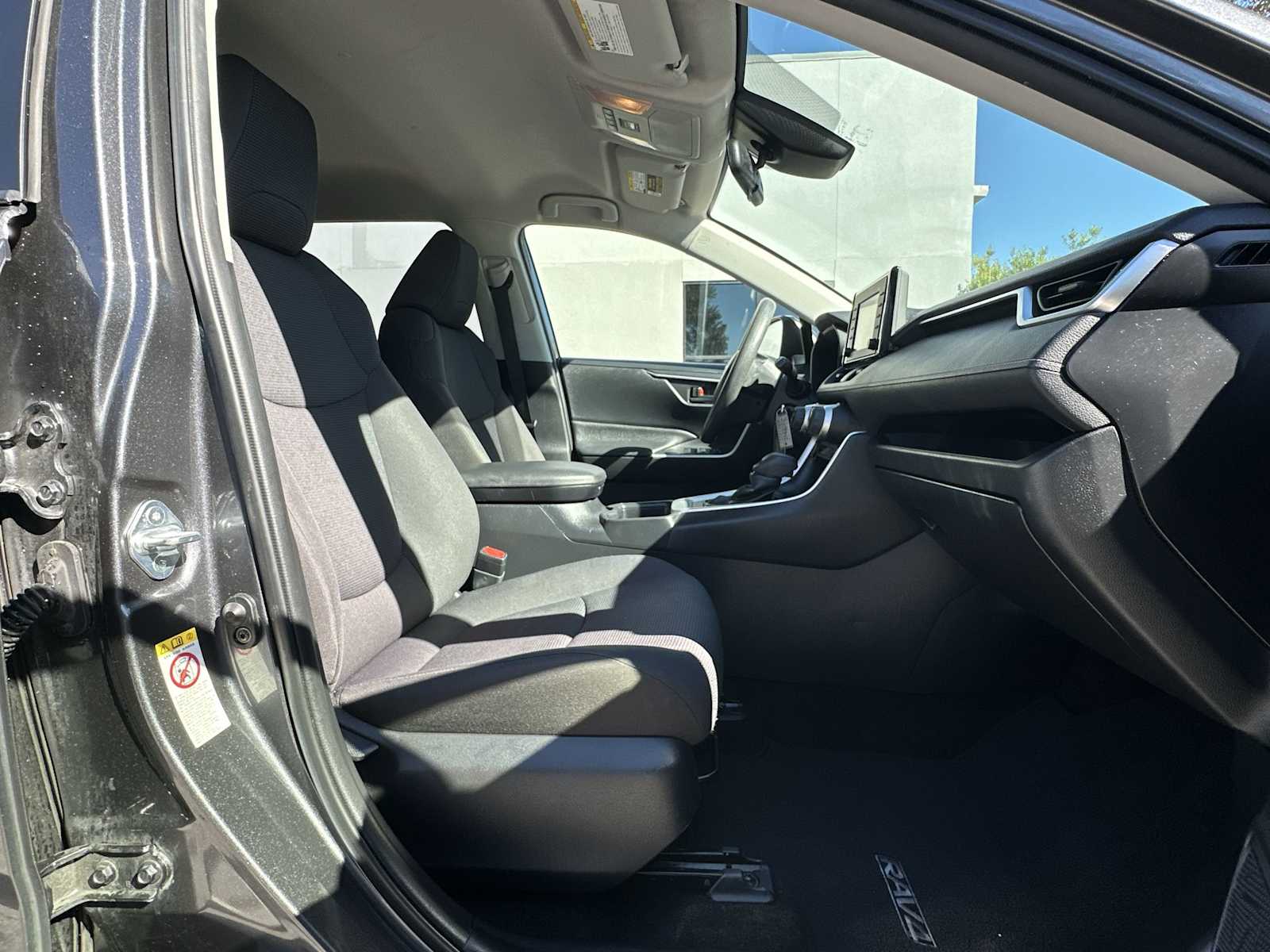 Thumbnail: 2019 Toyota RAV4 - 6