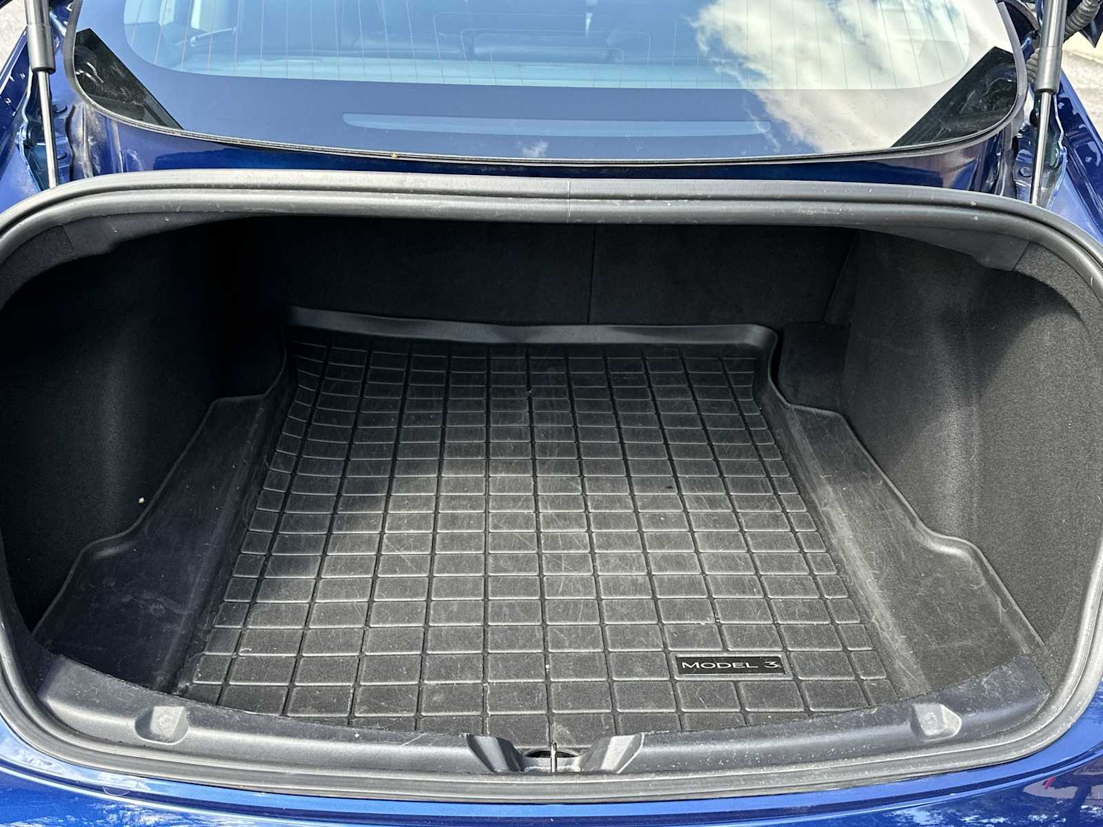 Thumbnail: 2018 Tesla Model 3 - 25