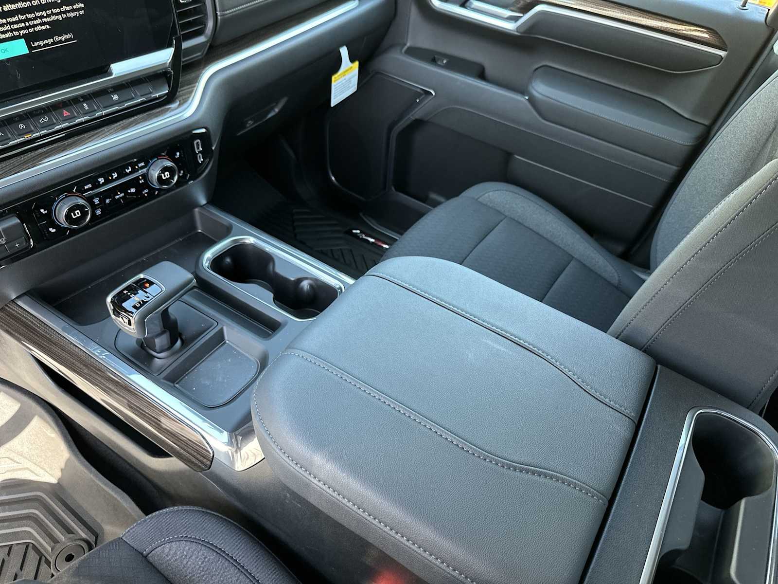 Thumbnail: 2026 Chevrolet Silverado 1500 - 21