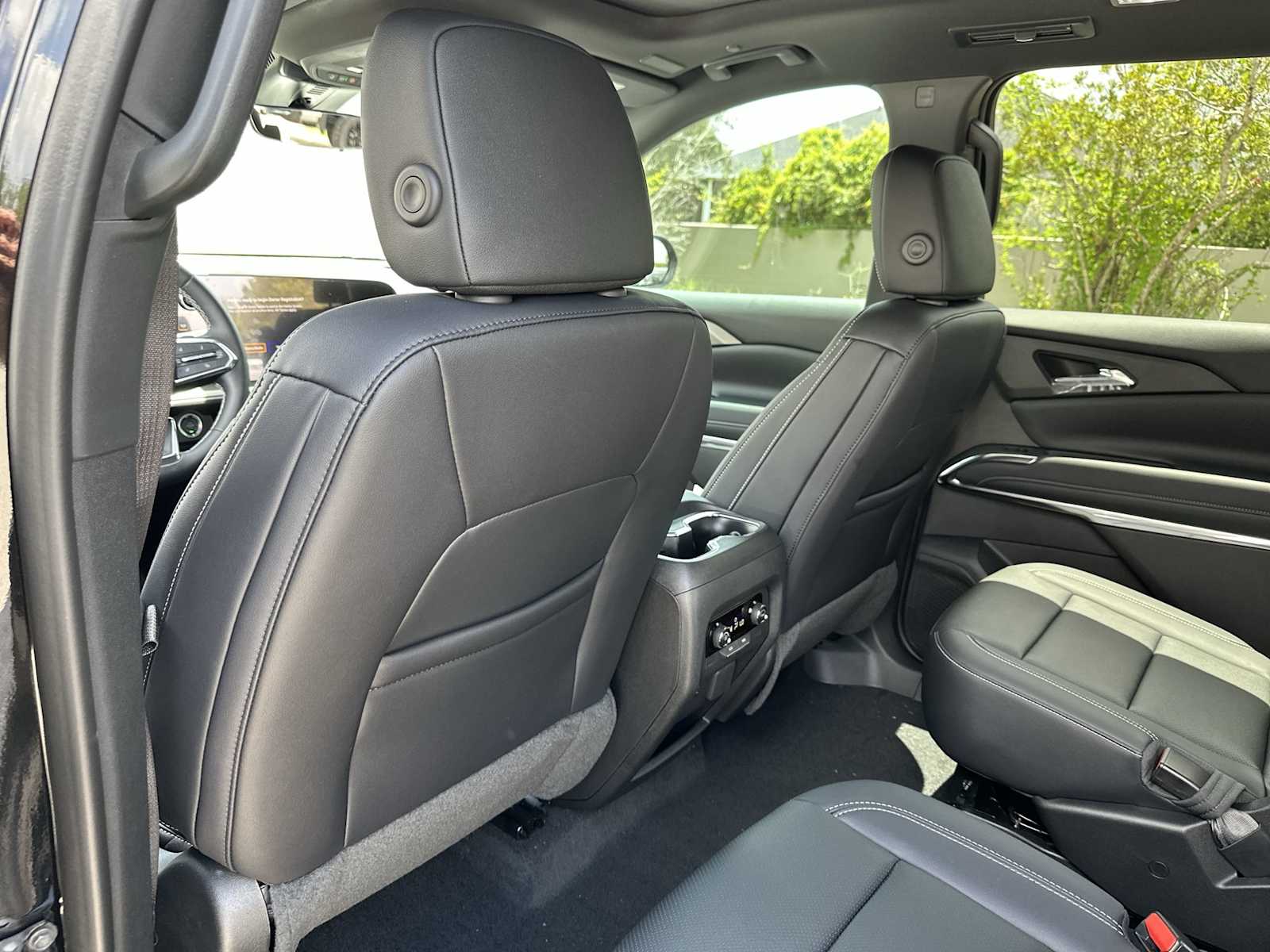 Thumbnail: 2026 Chevrolet Traverse - 16