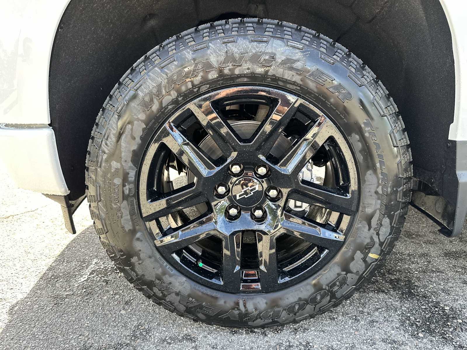 Thumbnail: 2026 Chevrolet Silverado 1500 - 12