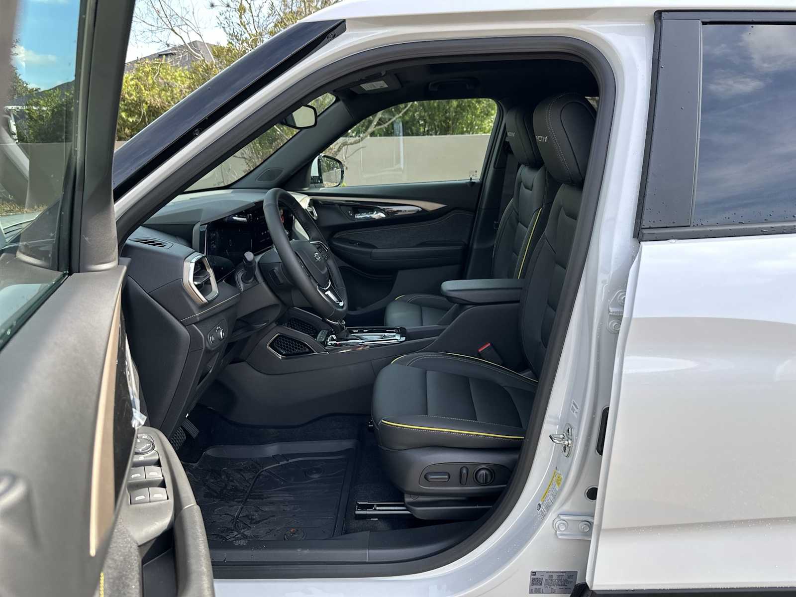 Thumbnail: 2026 Chevrolet TrailBlazer - 2