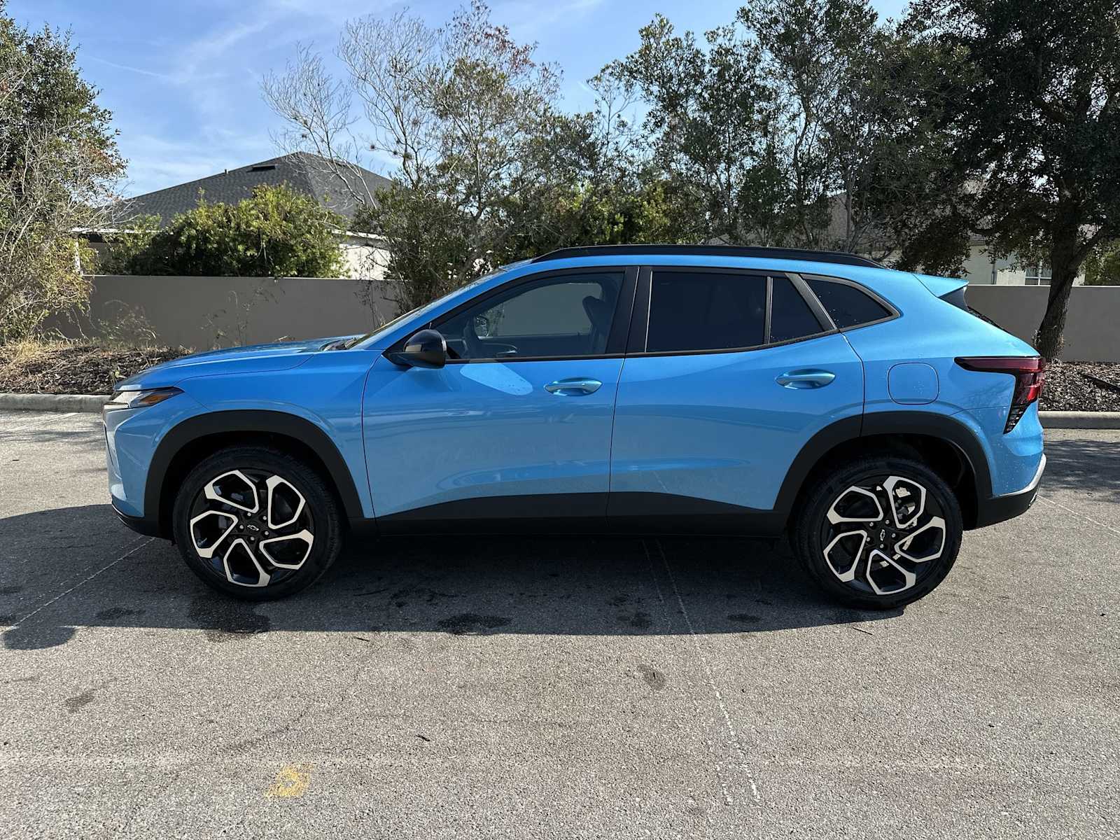 Thumbnail: 2026 Chevrolet Trax - 3