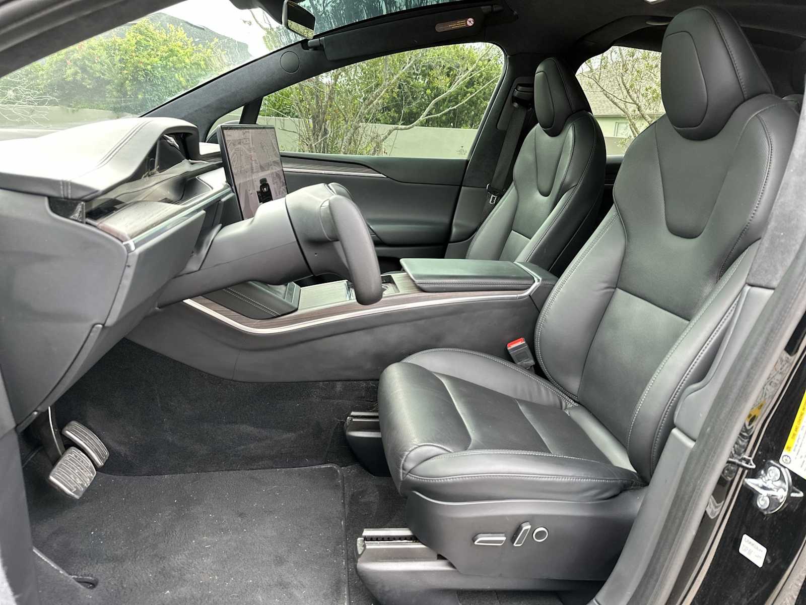Thumbnail: 2023 Tesla Model X - 15