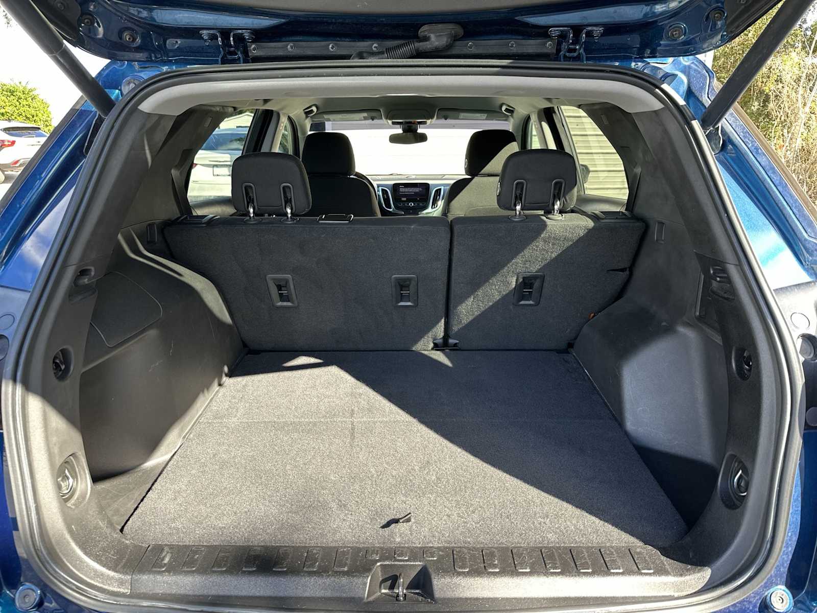 Thumbnail: 2020 Chevrolet Equinox - 25