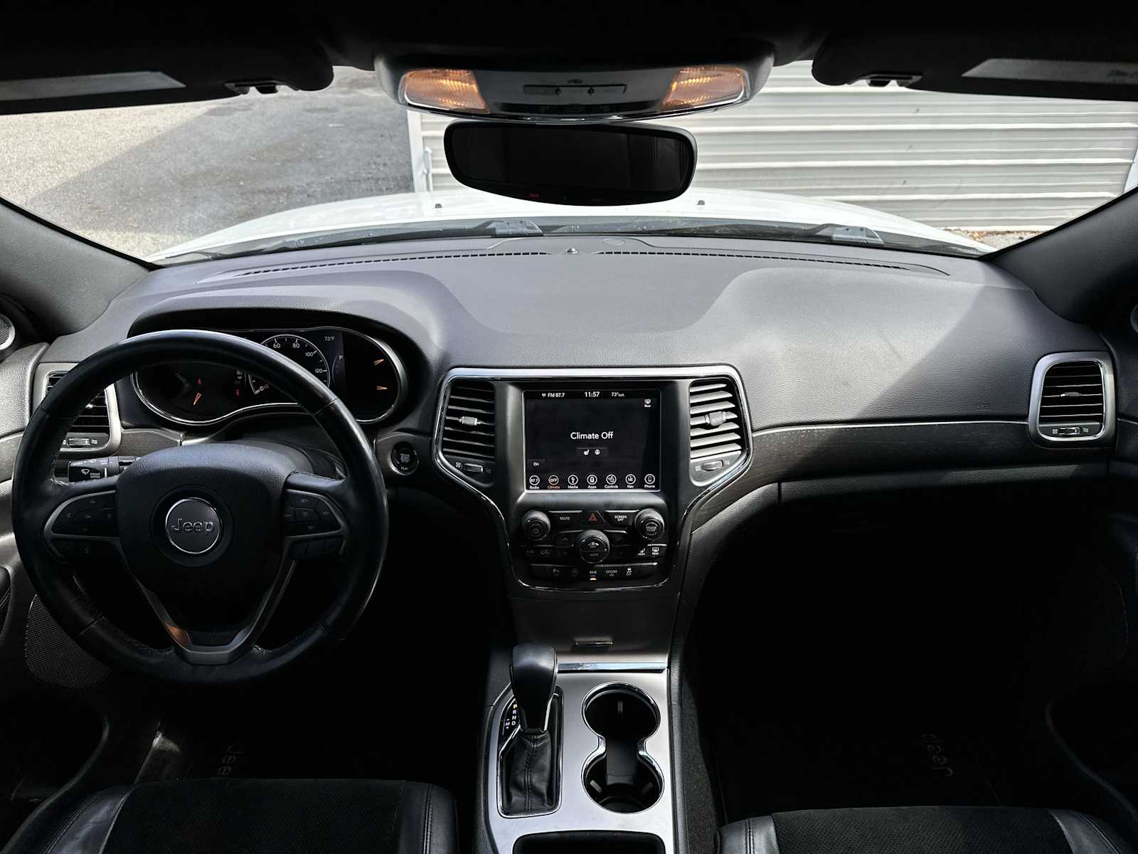 Thumbnail: 2018 Jeep Grand Cherokee - 14