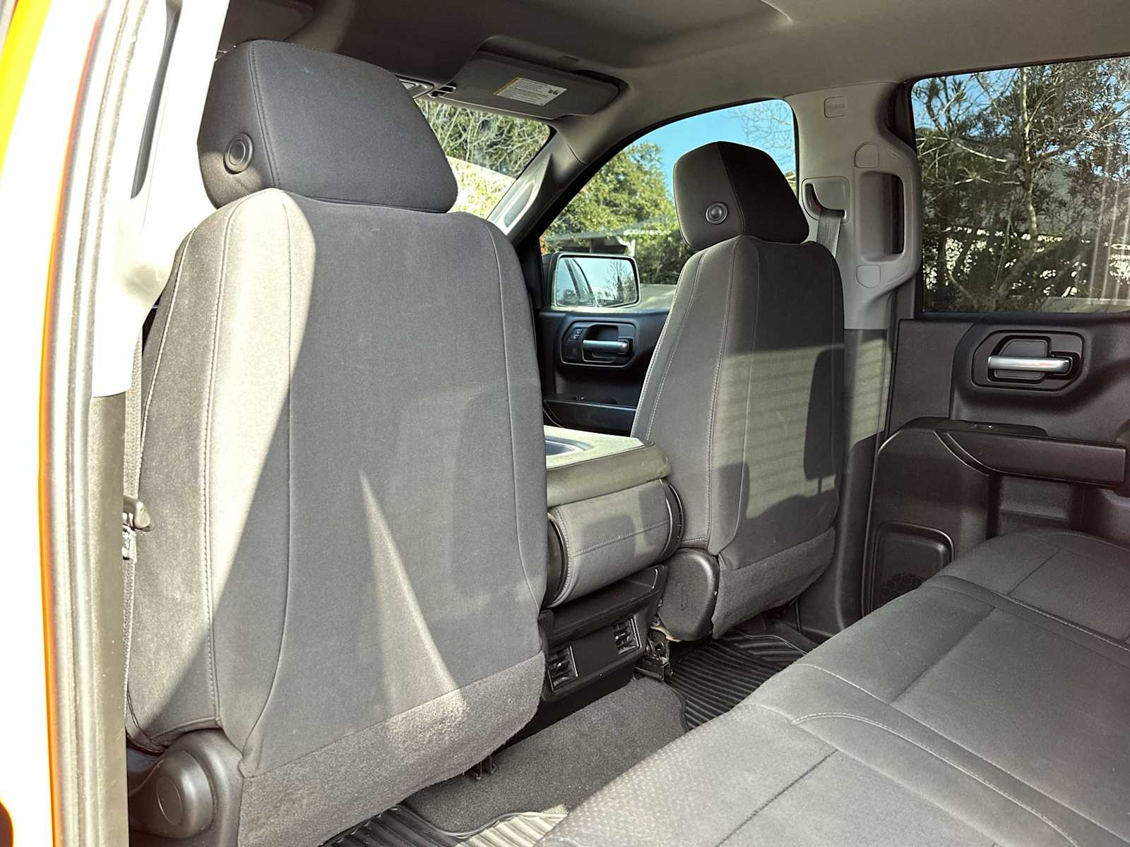 Thumbnail: 2020 Chevrolet Silverado 1500 - 16