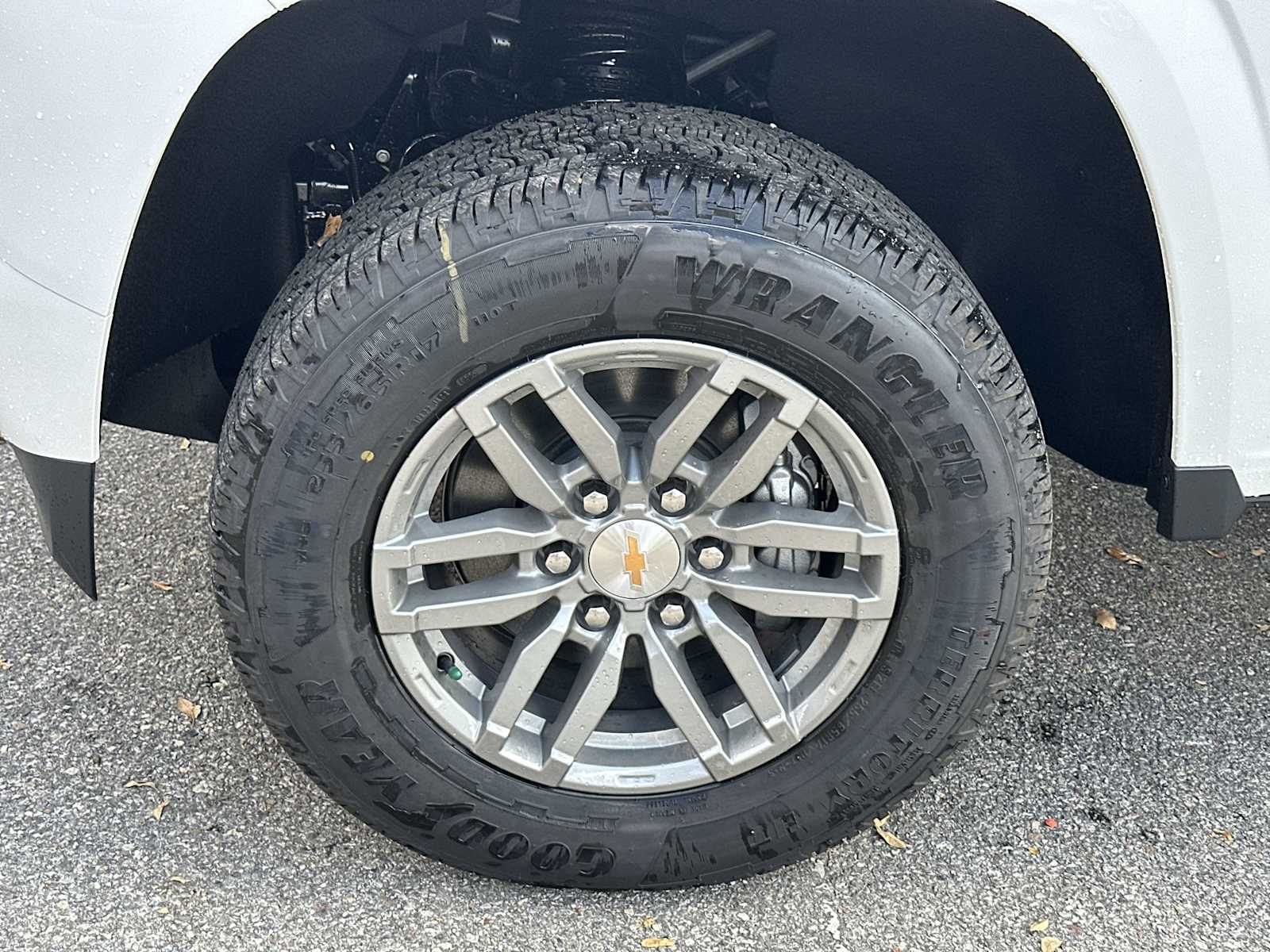 Thumbnail: 2026 Chevrolet Colorado - 12