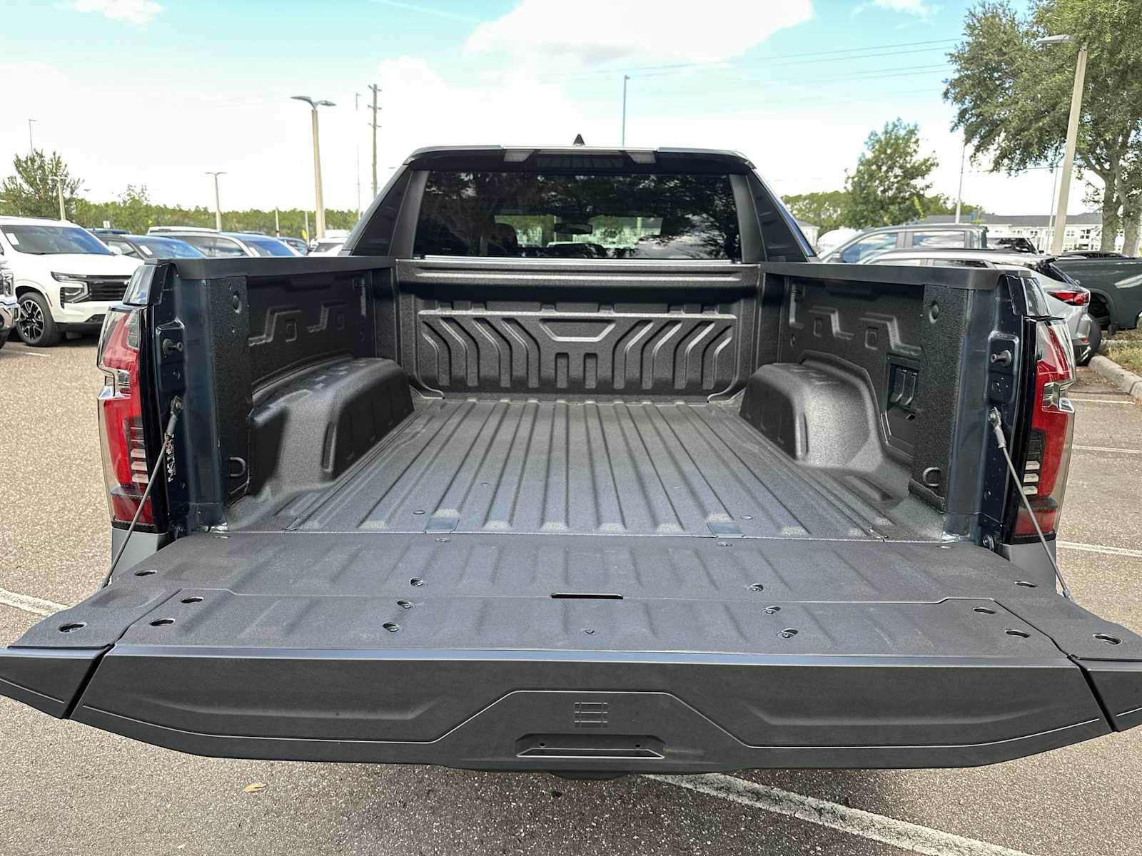 Thumbnail: 2026 Chevrolet Silverado EV - 25