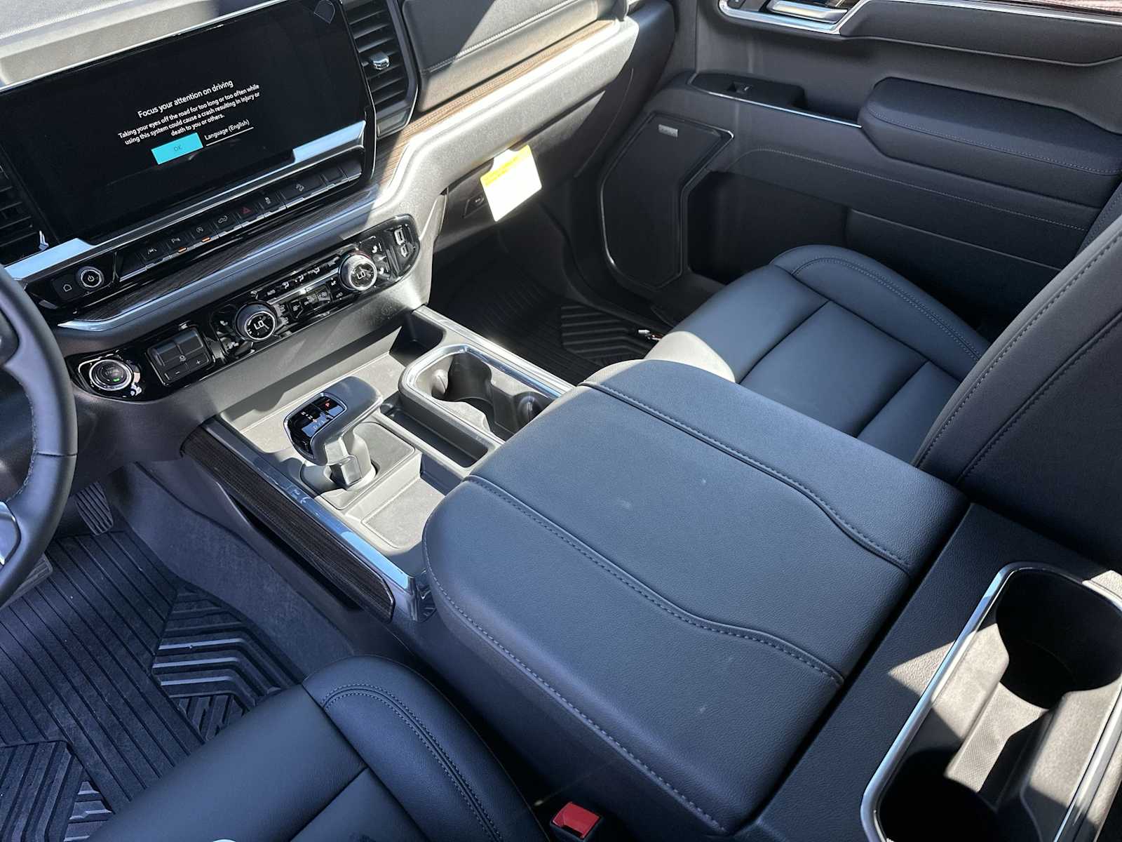 Thumbnail: 2026 Chevrolet Silverado 1500 - 21