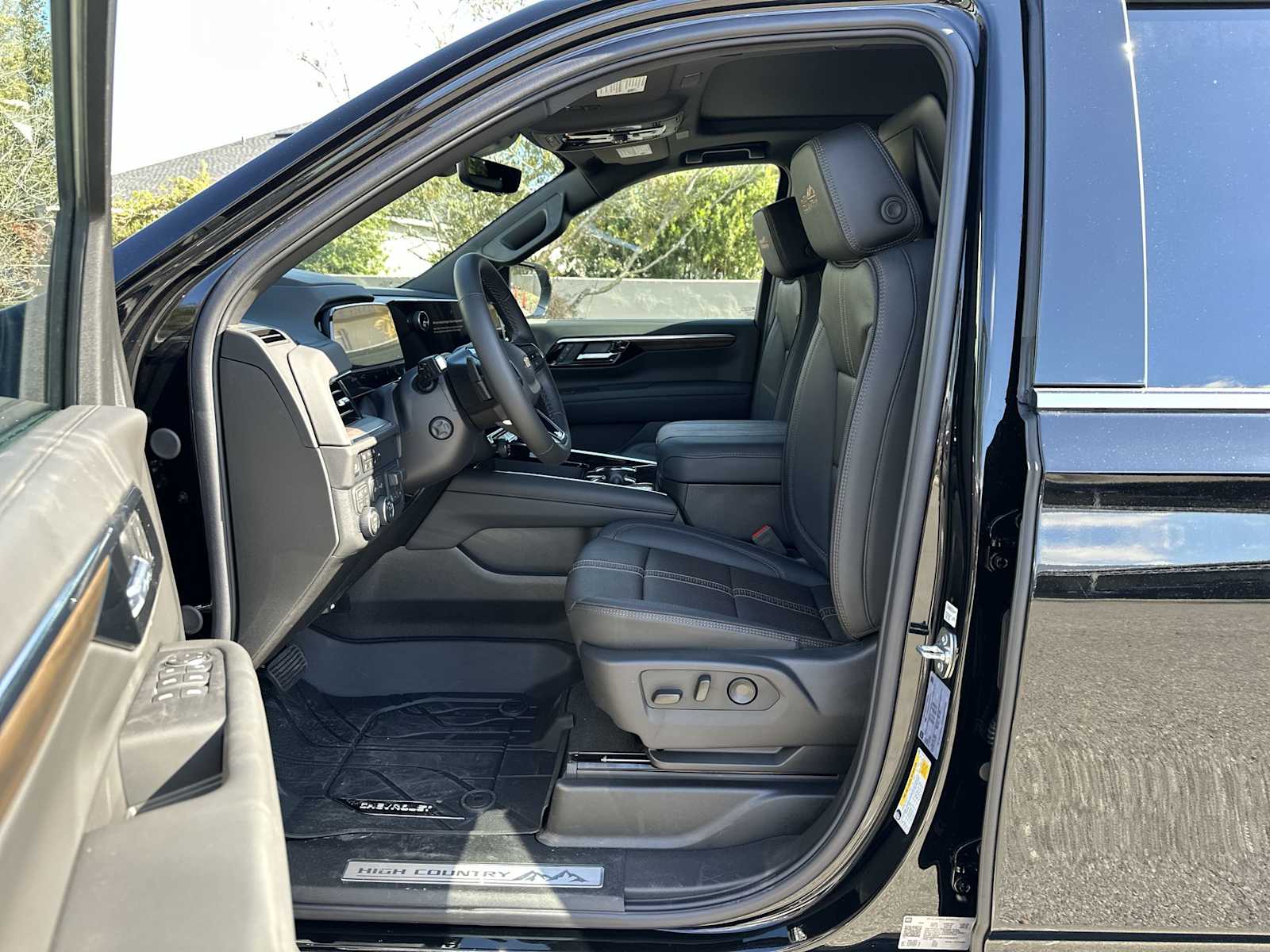 Thumbnail: 2026 Chevrolet Suburban - 2