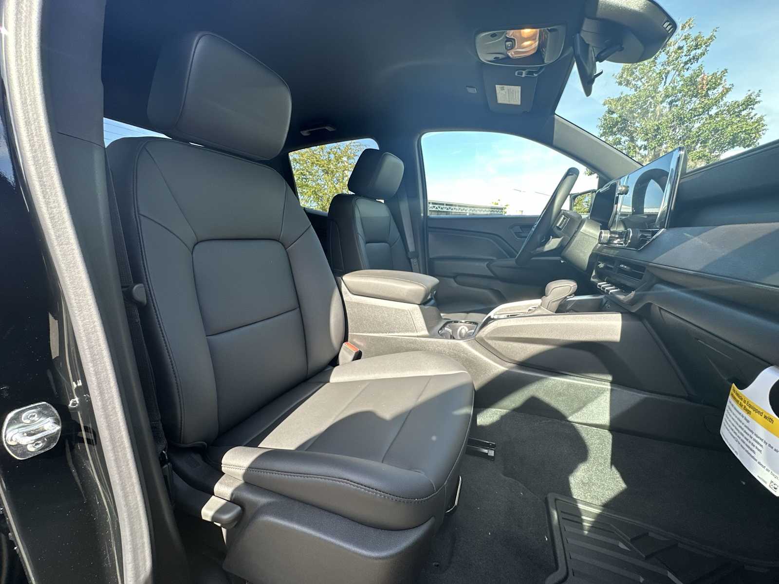 Thumbnail: 2026 Chevrolet Colorado - 19