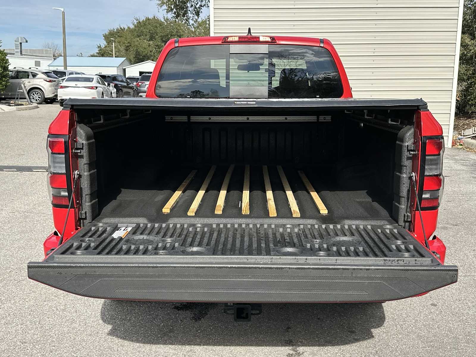 Thumbnail: 2025 Nissan Frontier - 25