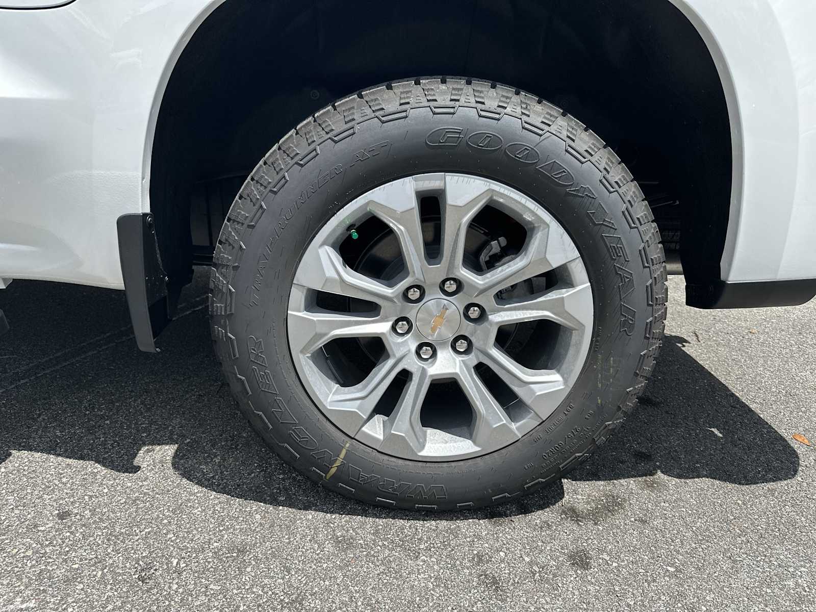 Thumbnail: 2026 Chevrolet Silverado 1500 - 12