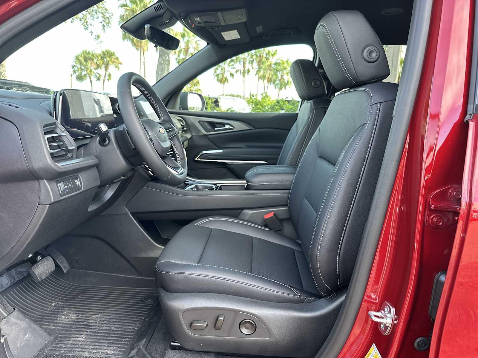 Thumbnail: 2026 Chevrolet Traverse - 15