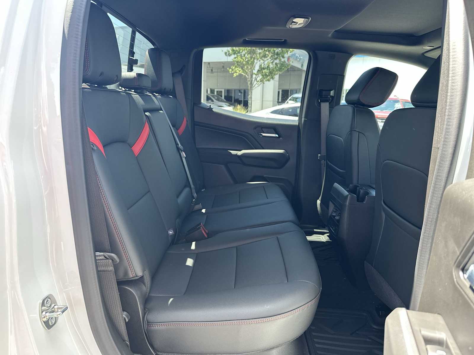 Thumbnail: 2026 Chevrolet Colorado - 18