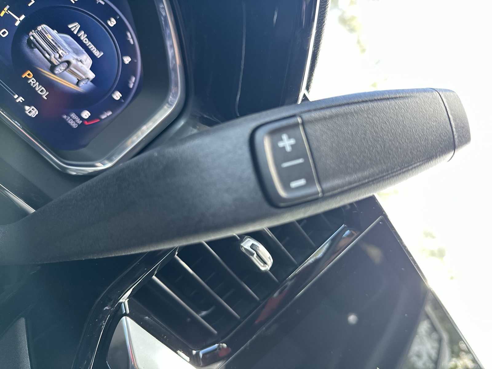 Thumbnail: 2026 Chevrolet Silverado 1500 - 23