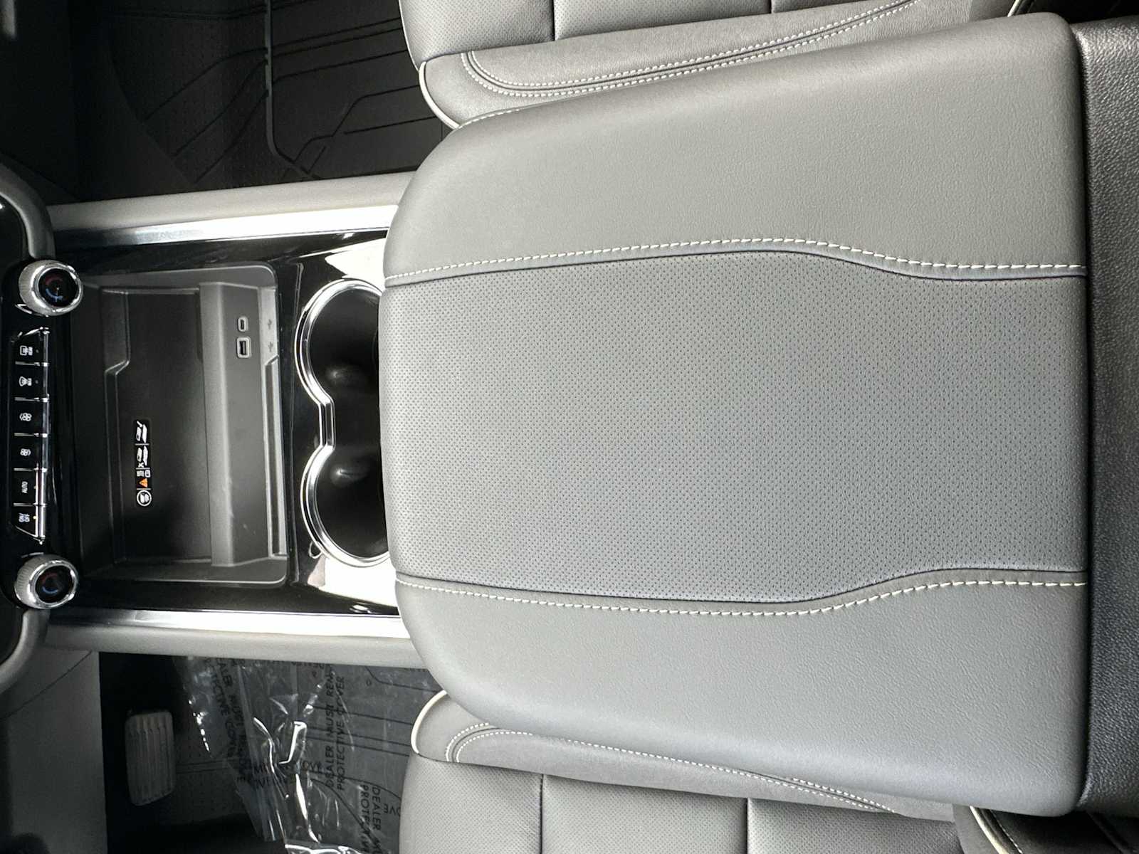 Thumbnail: 2026 Chevrolet Tahoe - 21