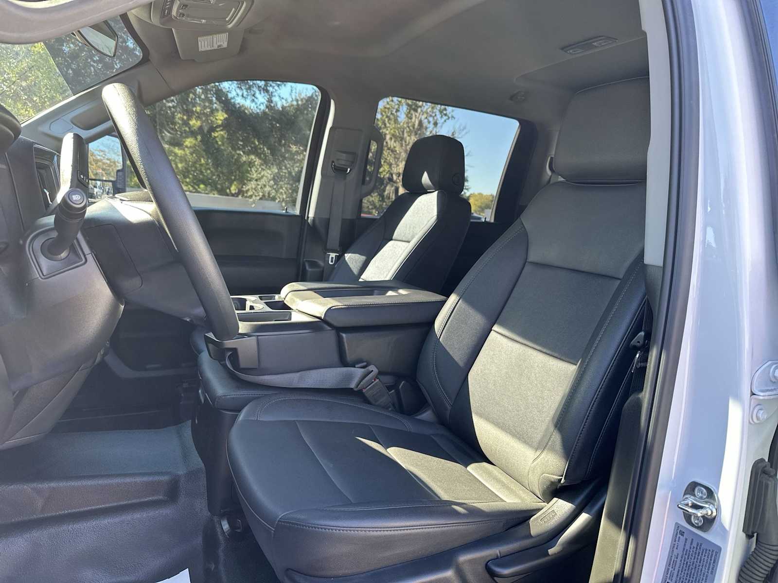 Thumbnail: 2025 Chevrolet Silverado 2500 - 15