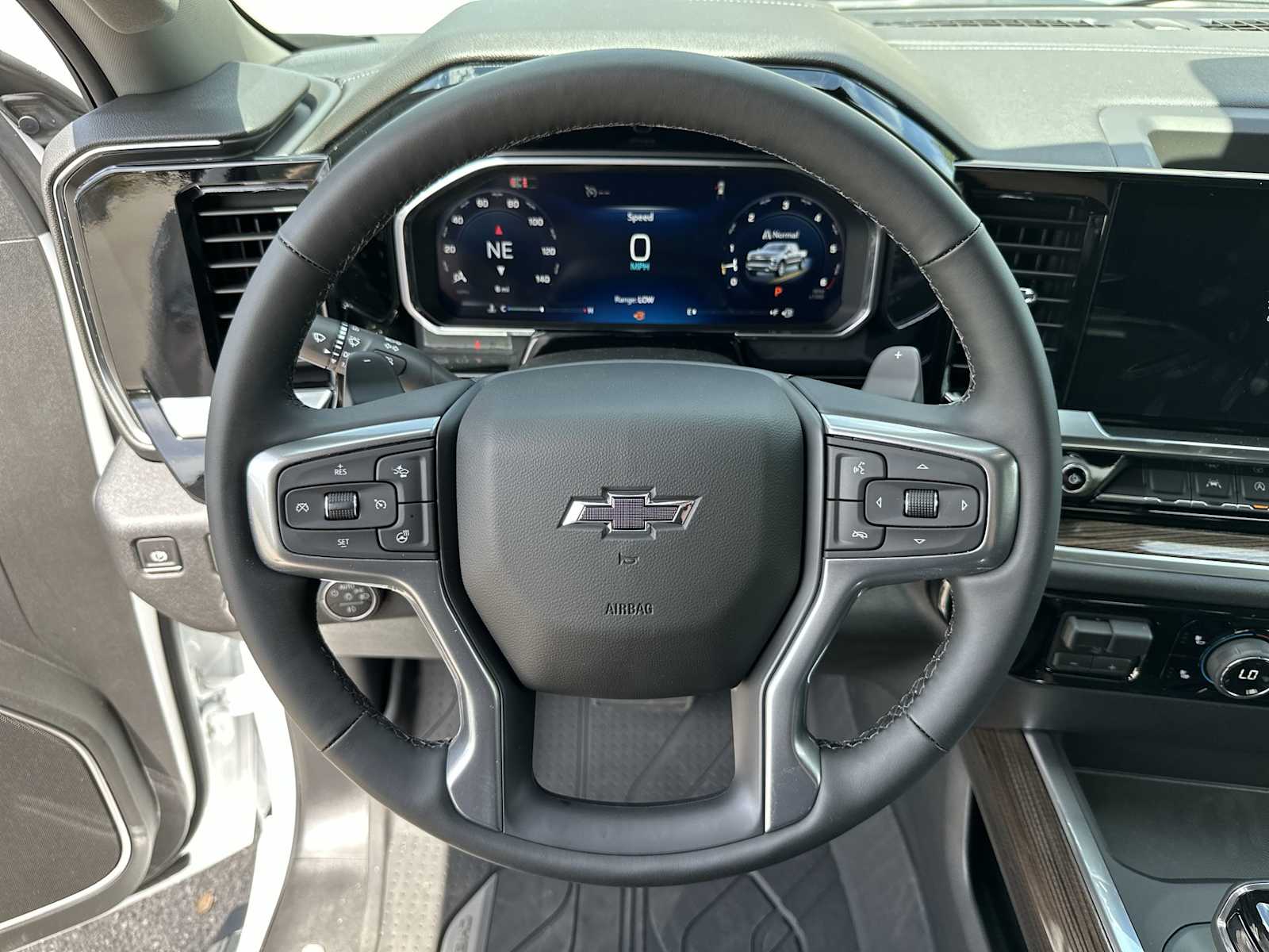 Thumbnail: 2026 Chevrolet Silverado 1500 - 20