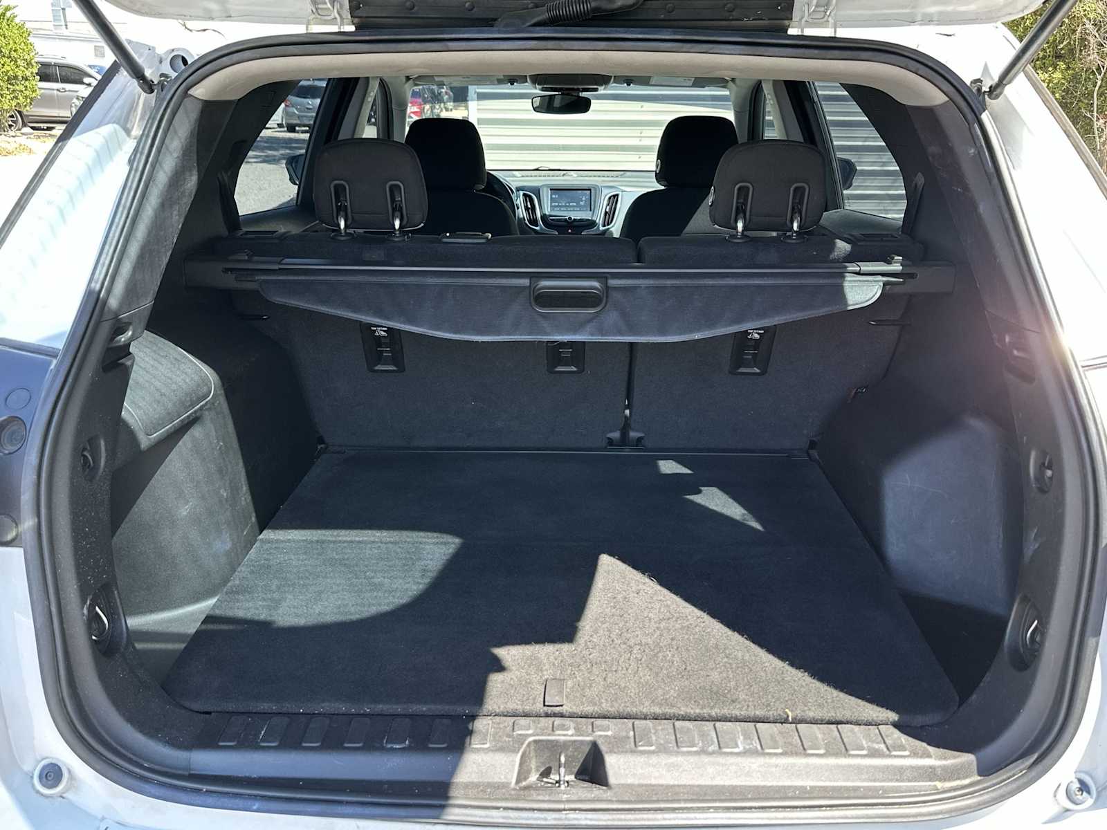 Thumbnail: 2018 Chevrolet Equinox - 25