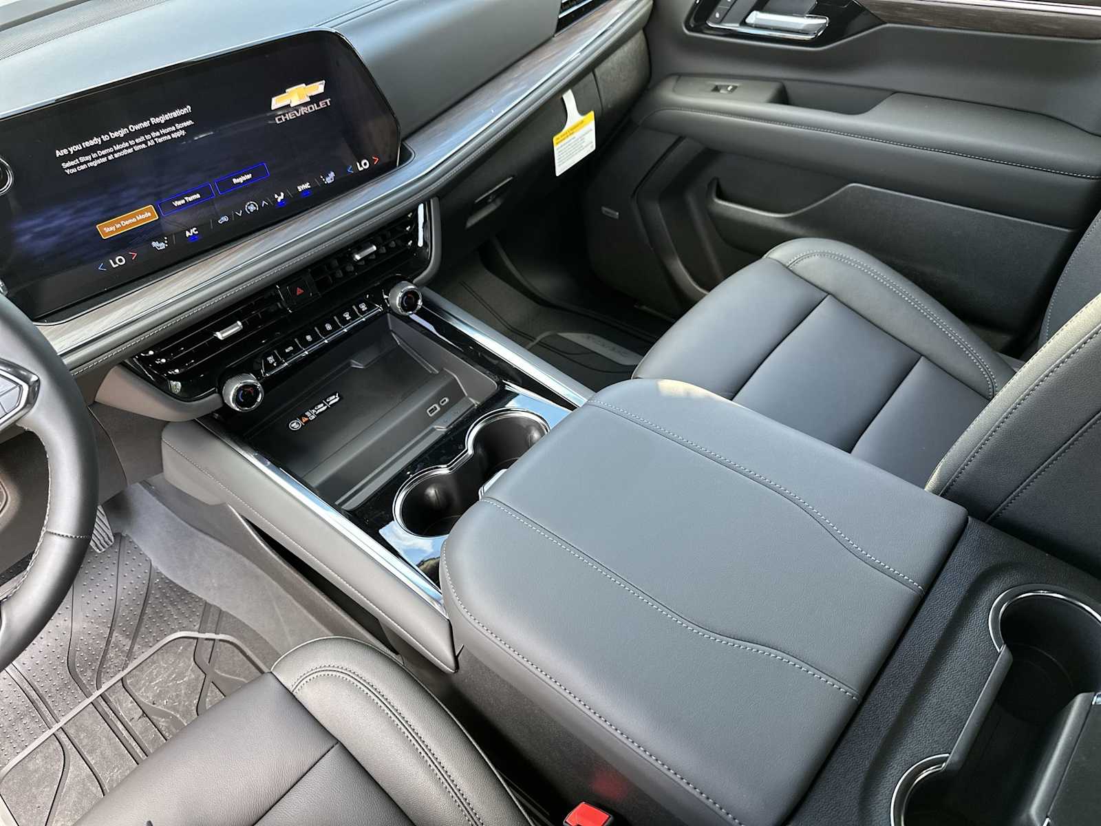 Thumbnail: 2026 Chevrolet Tahoe - 21