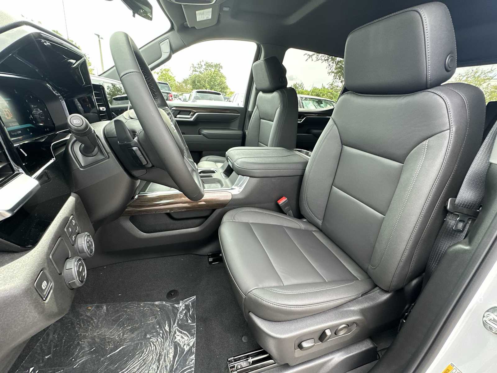 Thumbnail: 2026 Chevrolet Silverado 1500 - 15