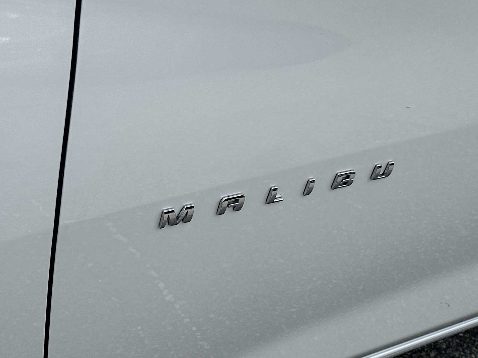 Thumbnail: 2017 Chevrolet Malibu - 11