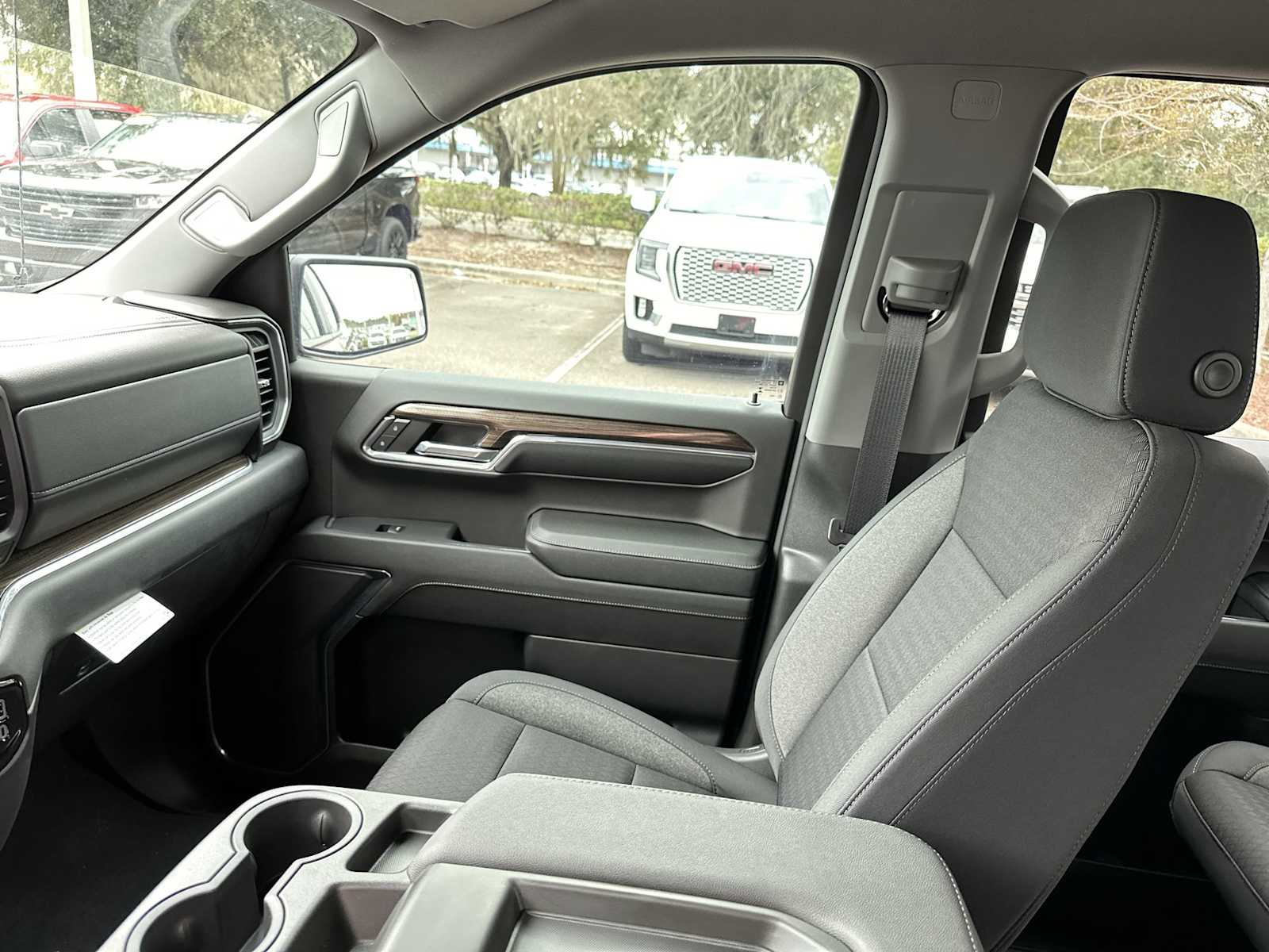 Thumbnail: 2023 Chevrolet Silverado 1500 - 3