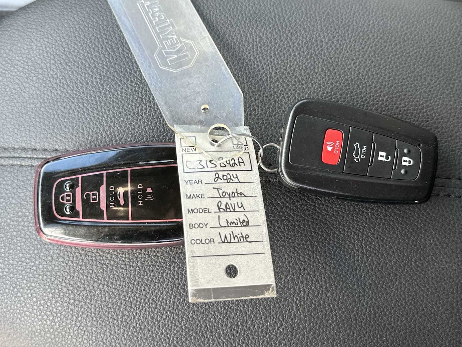 Thumbnail: 2024 Toyota RAV4 - 27