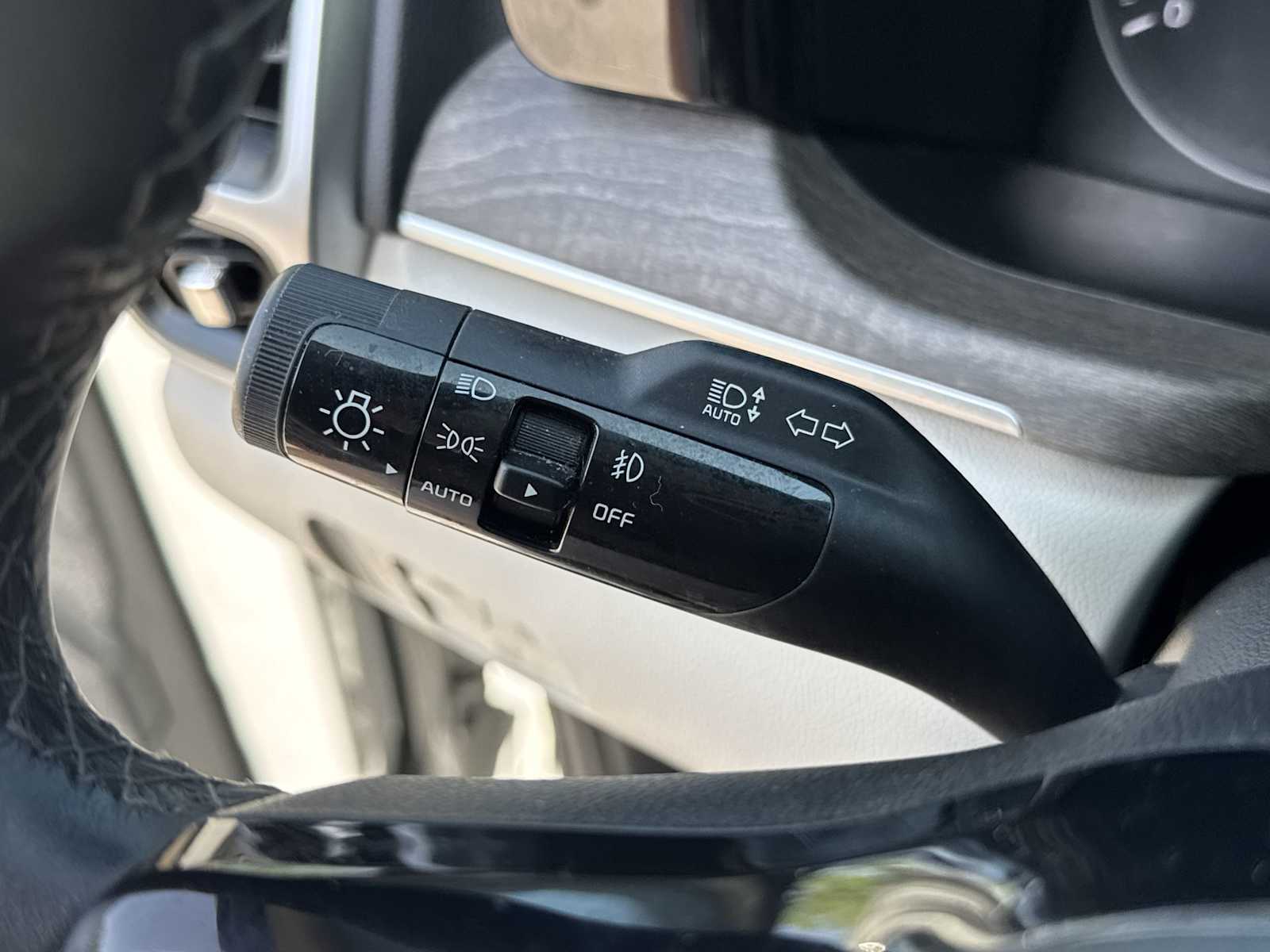 2023 Kia Sorento EX 31