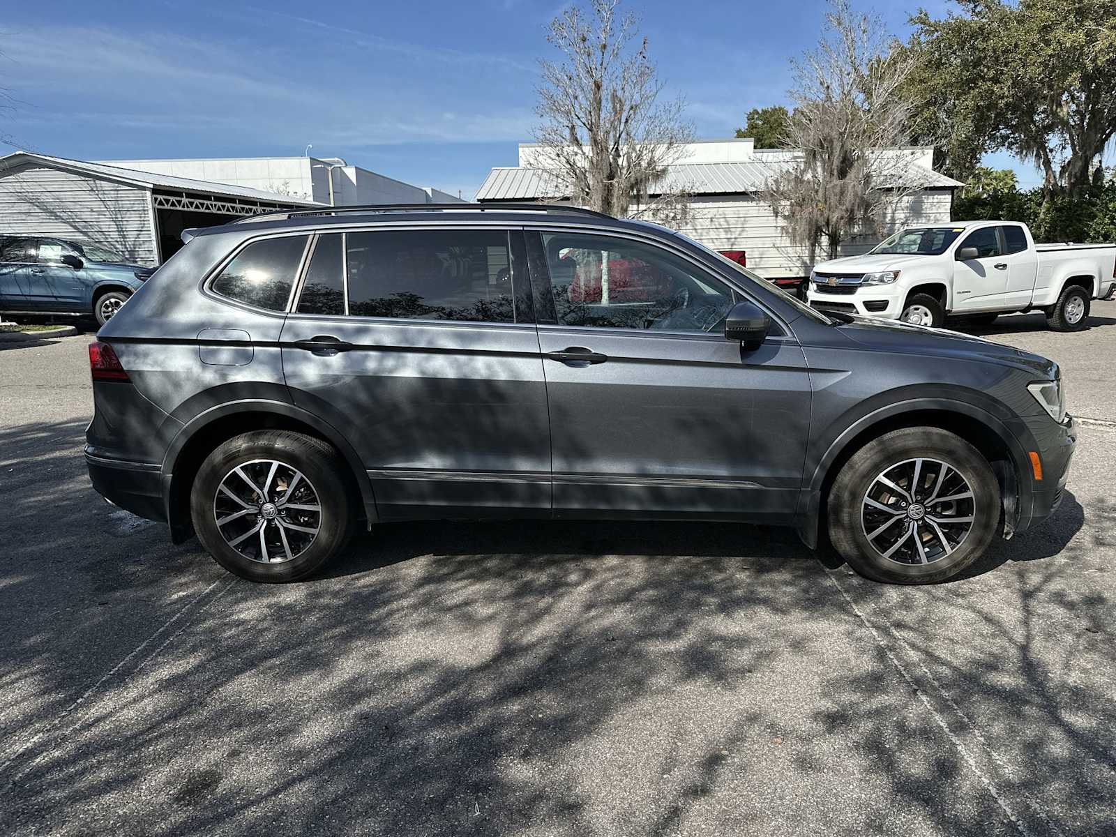 Thumbnail: 2021 Volkswagen Tiguan - 7