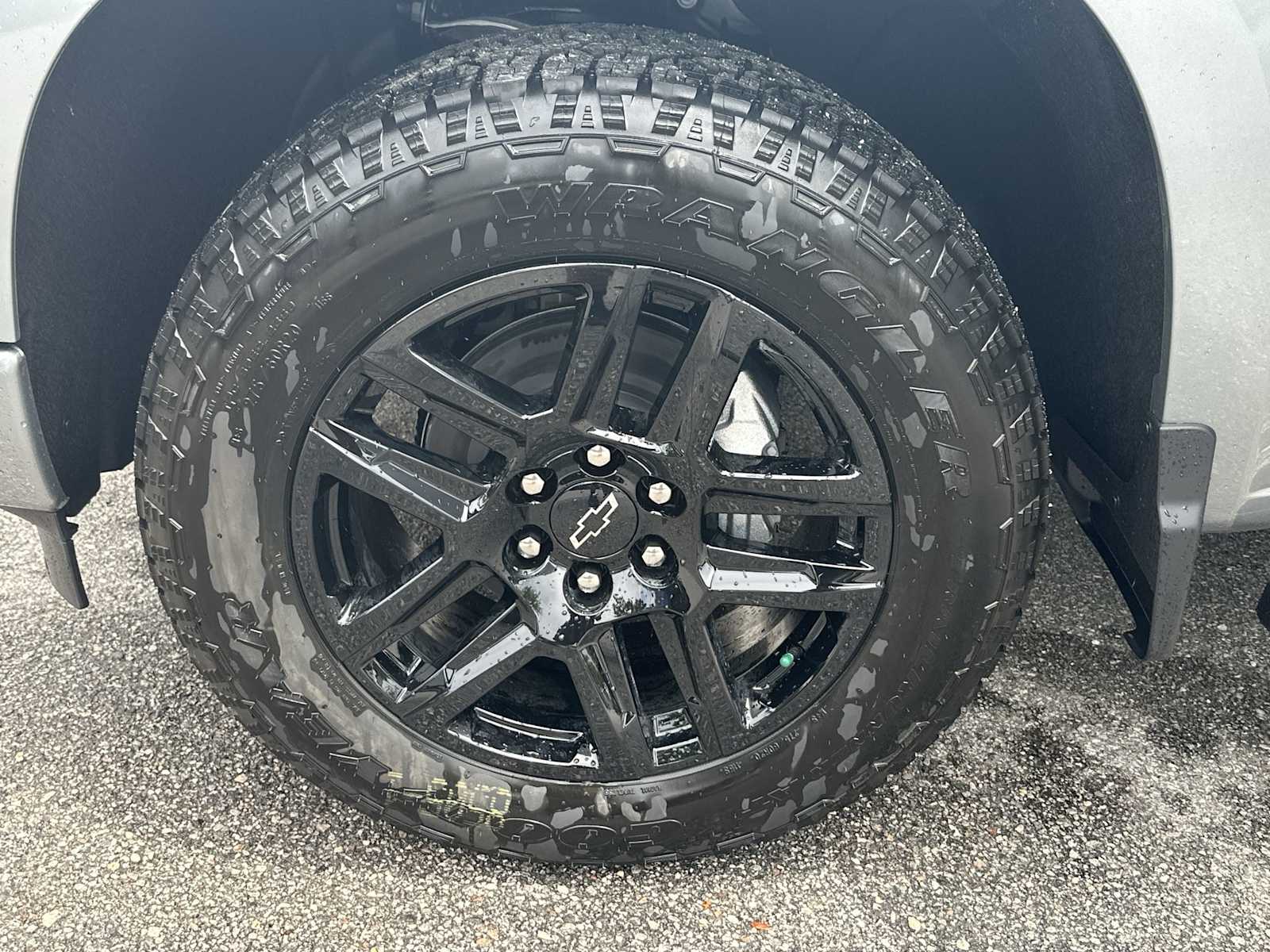 Thumbnail: 2026 Chevrolet Silverado 1500 - 12