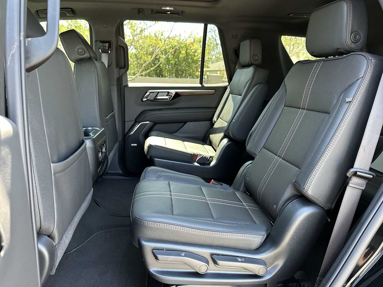 Thumbnail: 2026 Chevrolet Tahoe - 17