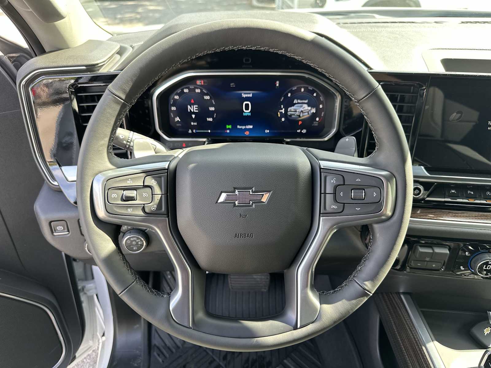 Thumbnail: 2026 Chevrolet Silverado 1500 - 20