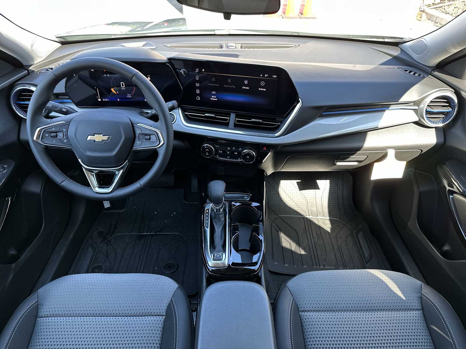 Thumbnail: 2026 Chevrolet Trax - 14